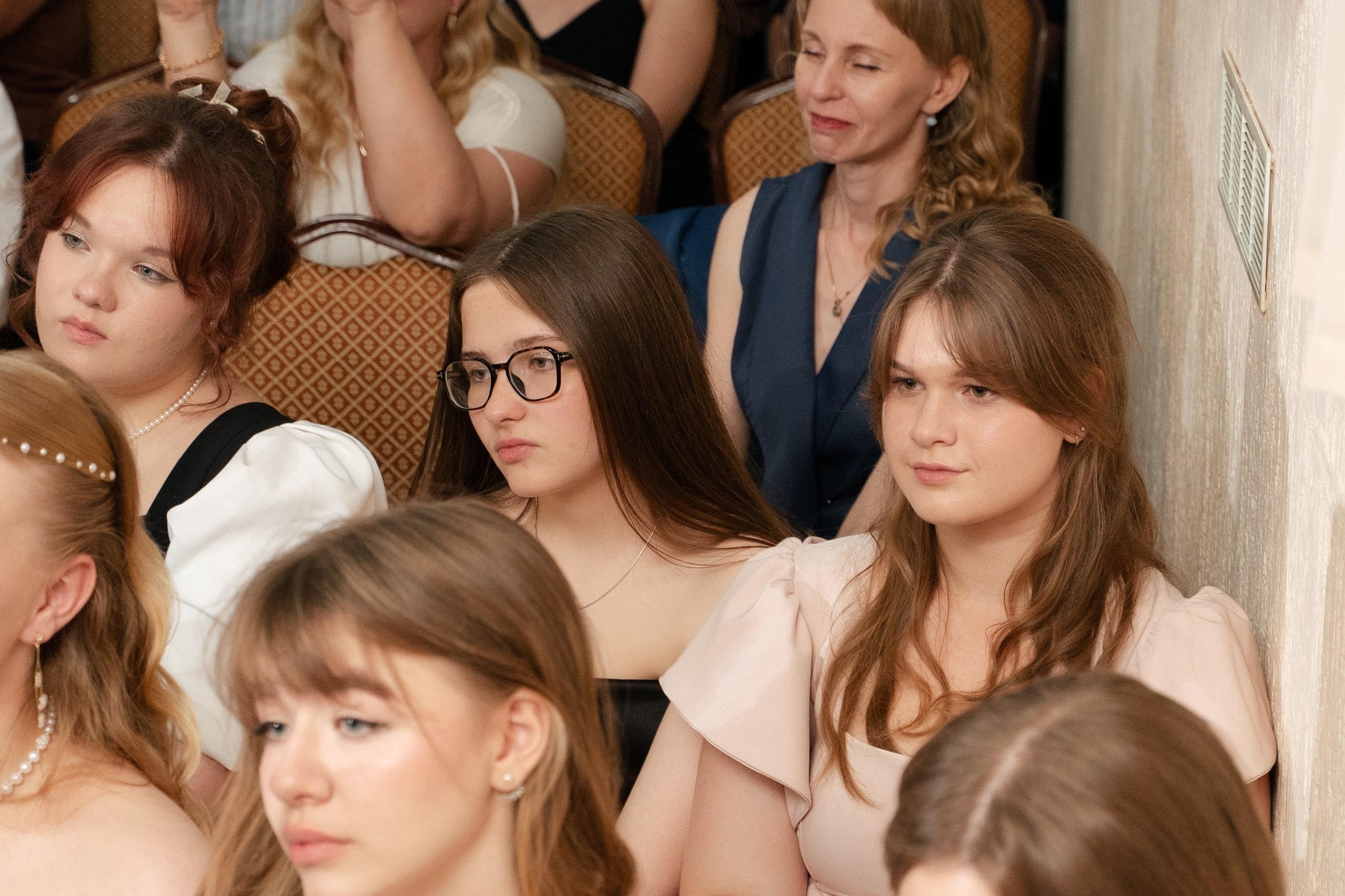40 Школа 11 класс вручение аттестатов. Выпускные альбомы Натальи Бутко: Новороссийск, Анапа, Геленджик