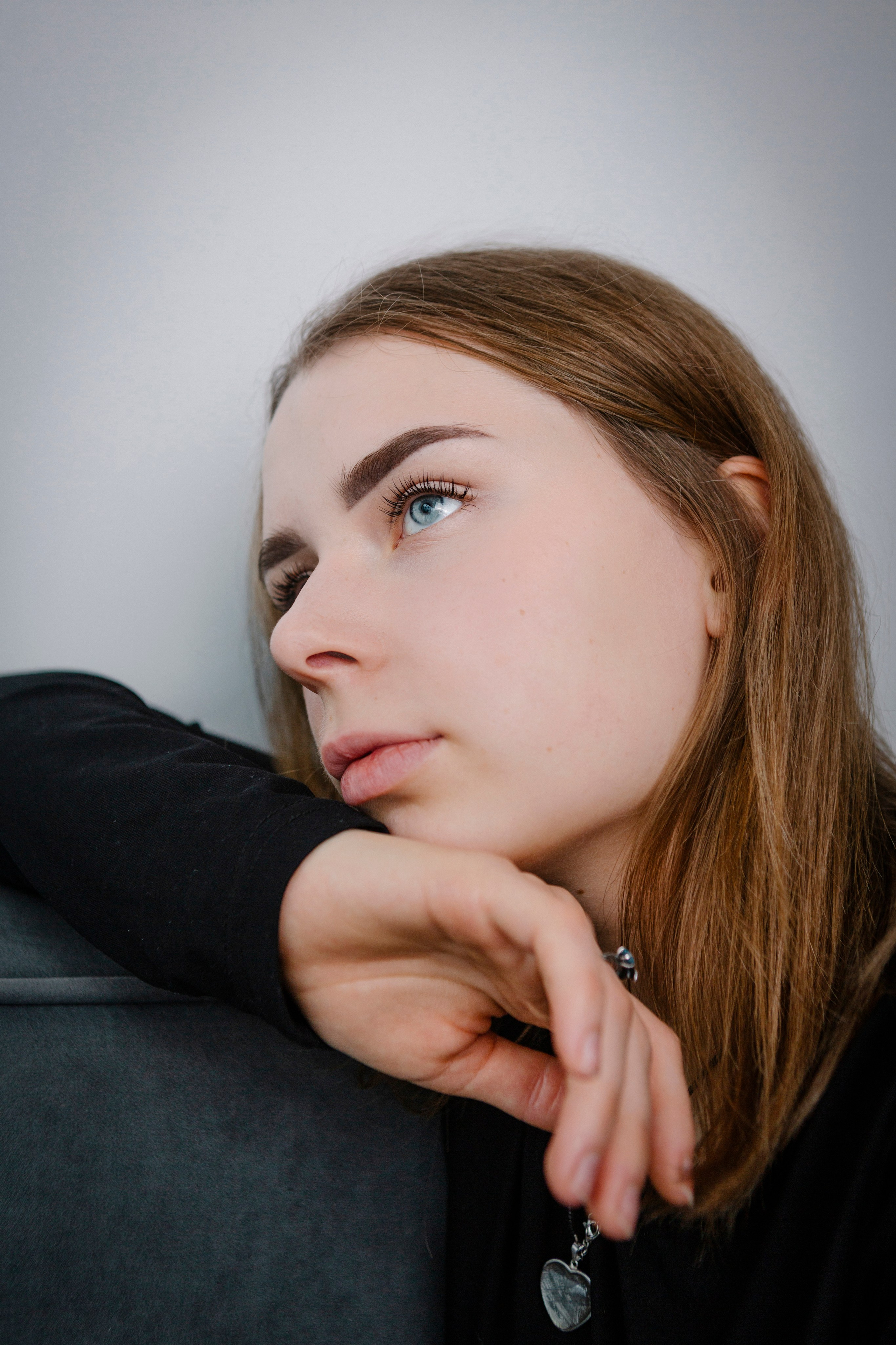 Полина, минимализм. Портретный фотограф в Минске