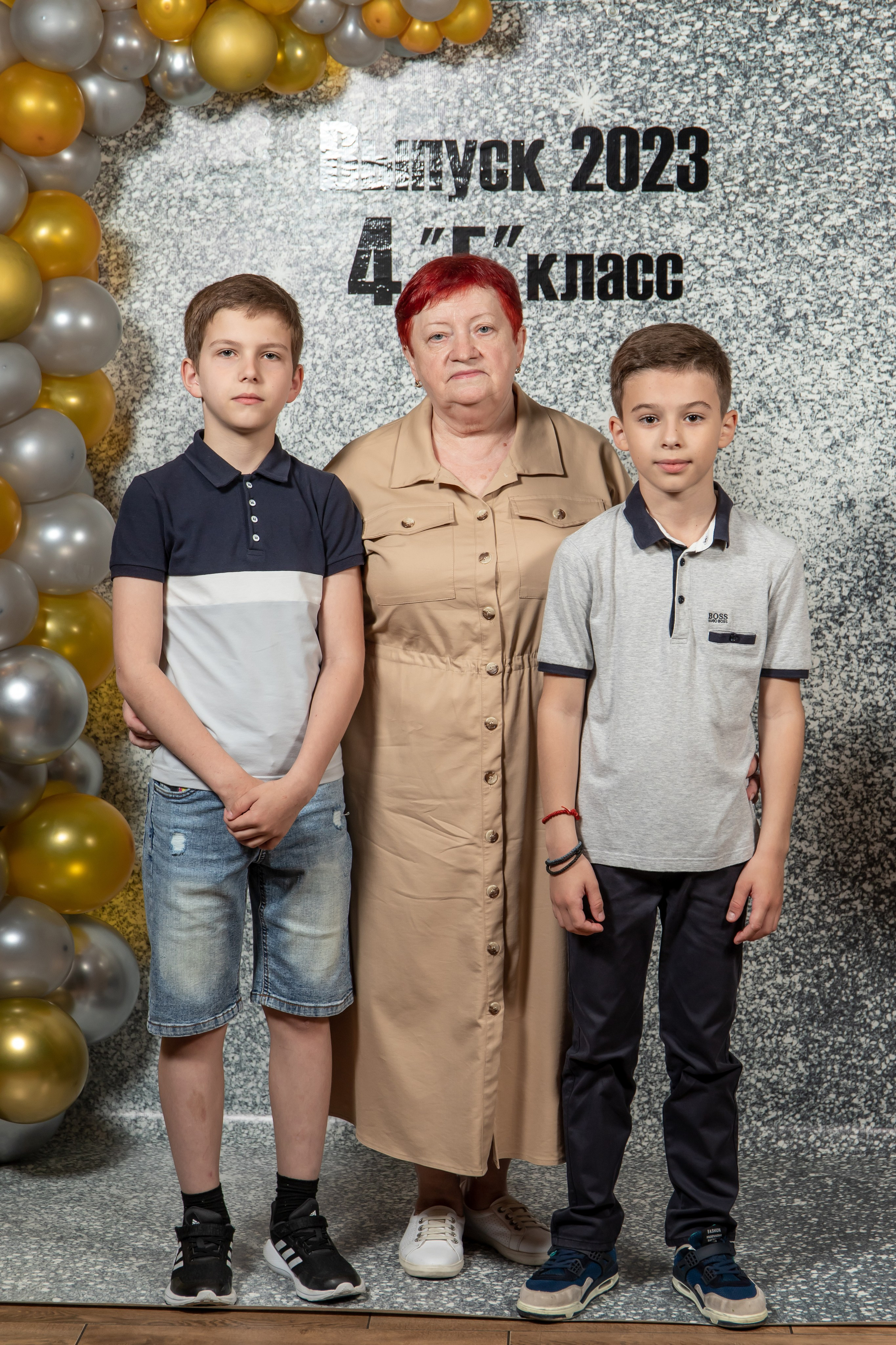 Выпуск 4Б 23 год. Семейный и свадебный фотограф в Геленджике Михаил Шматов