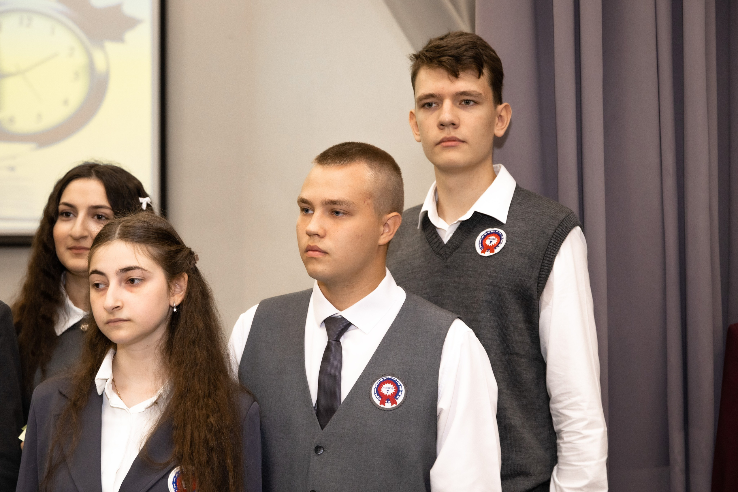 Школьная съемка I 11 класс. The EVL gallery