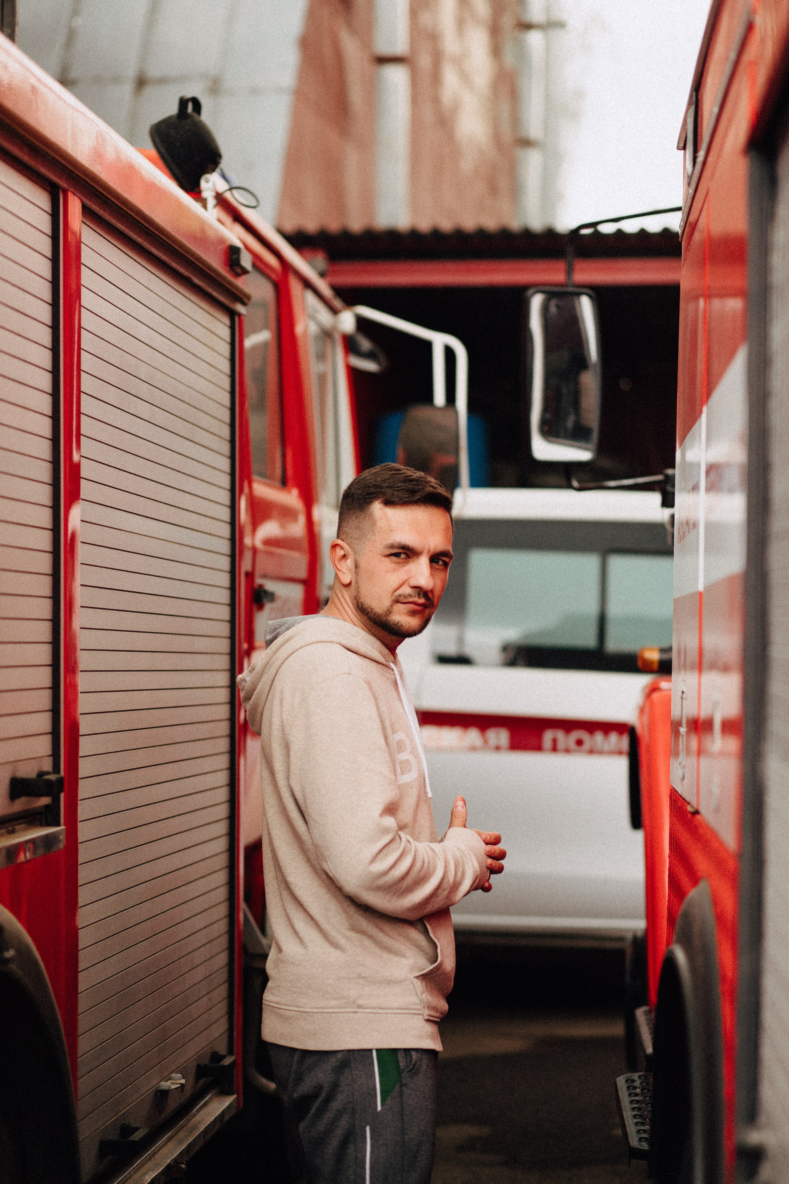 ПОЖАРНАЯ МАШИНА. Елизавета Федотова | фэшн-фотограф