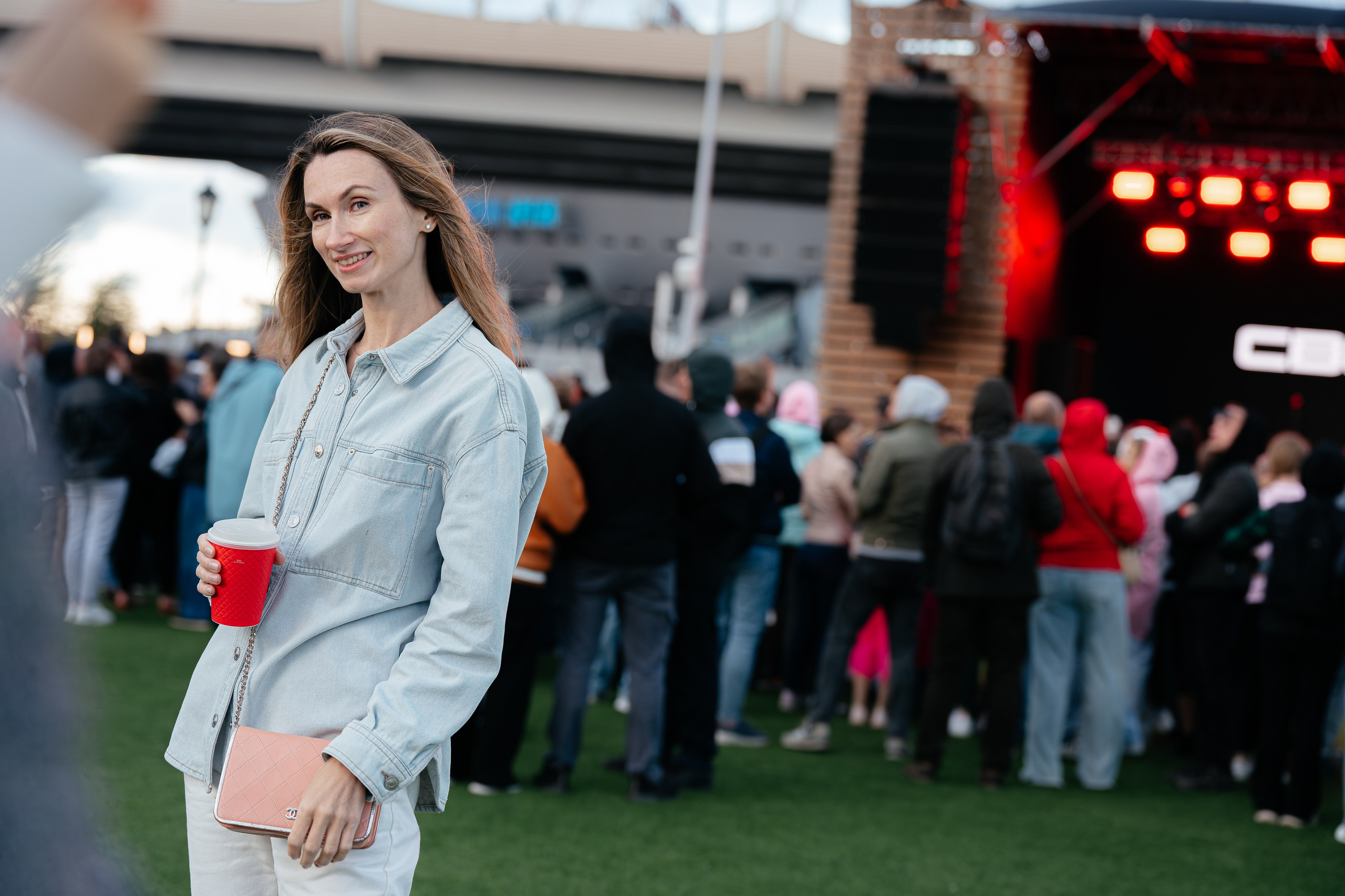 Концерт Светы. Коммерческий фотограф в Санкт-Петербурге Анна Кобзарь