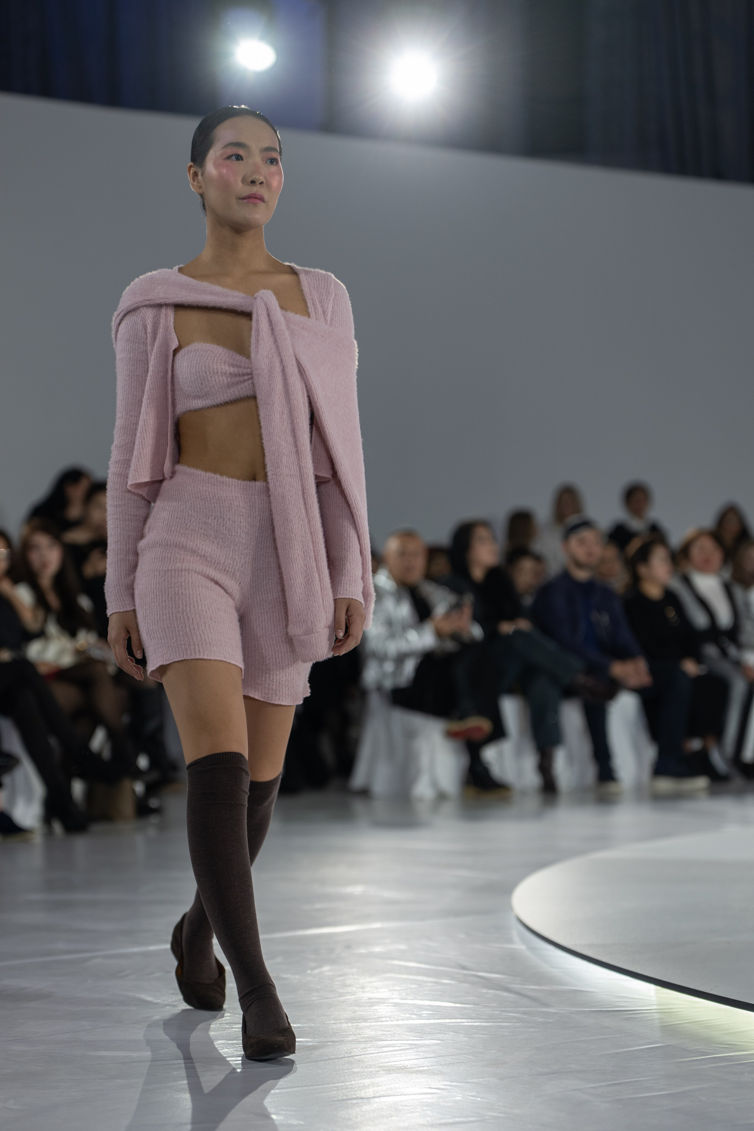 Brand Studio4353. Сайт Алматинского НЮ АРТ, будуар и фэшн фотографа Дениса Карпенко