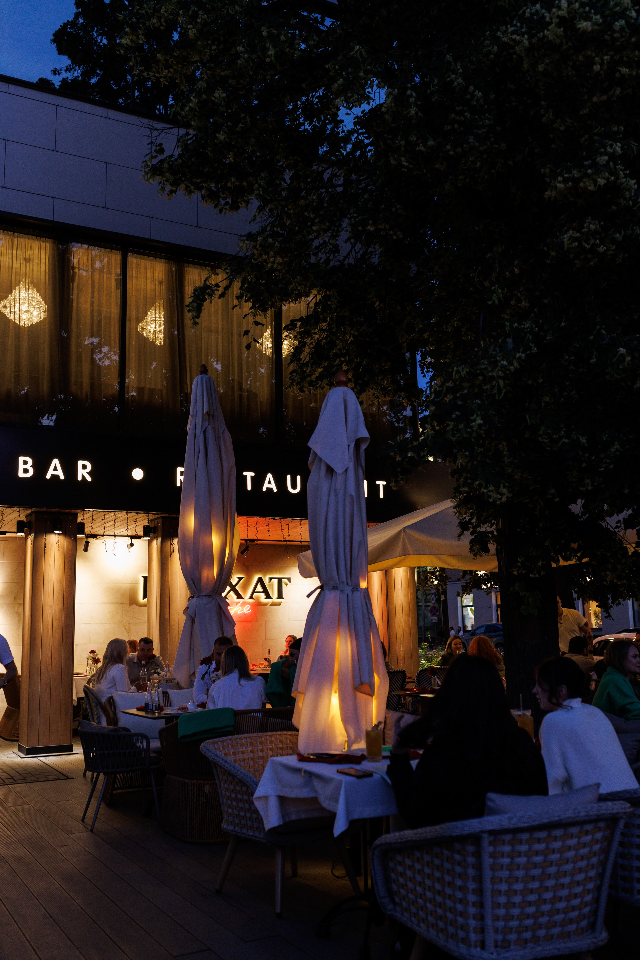 Бархат открытие летней веранды. Https://andreysolodov.ru