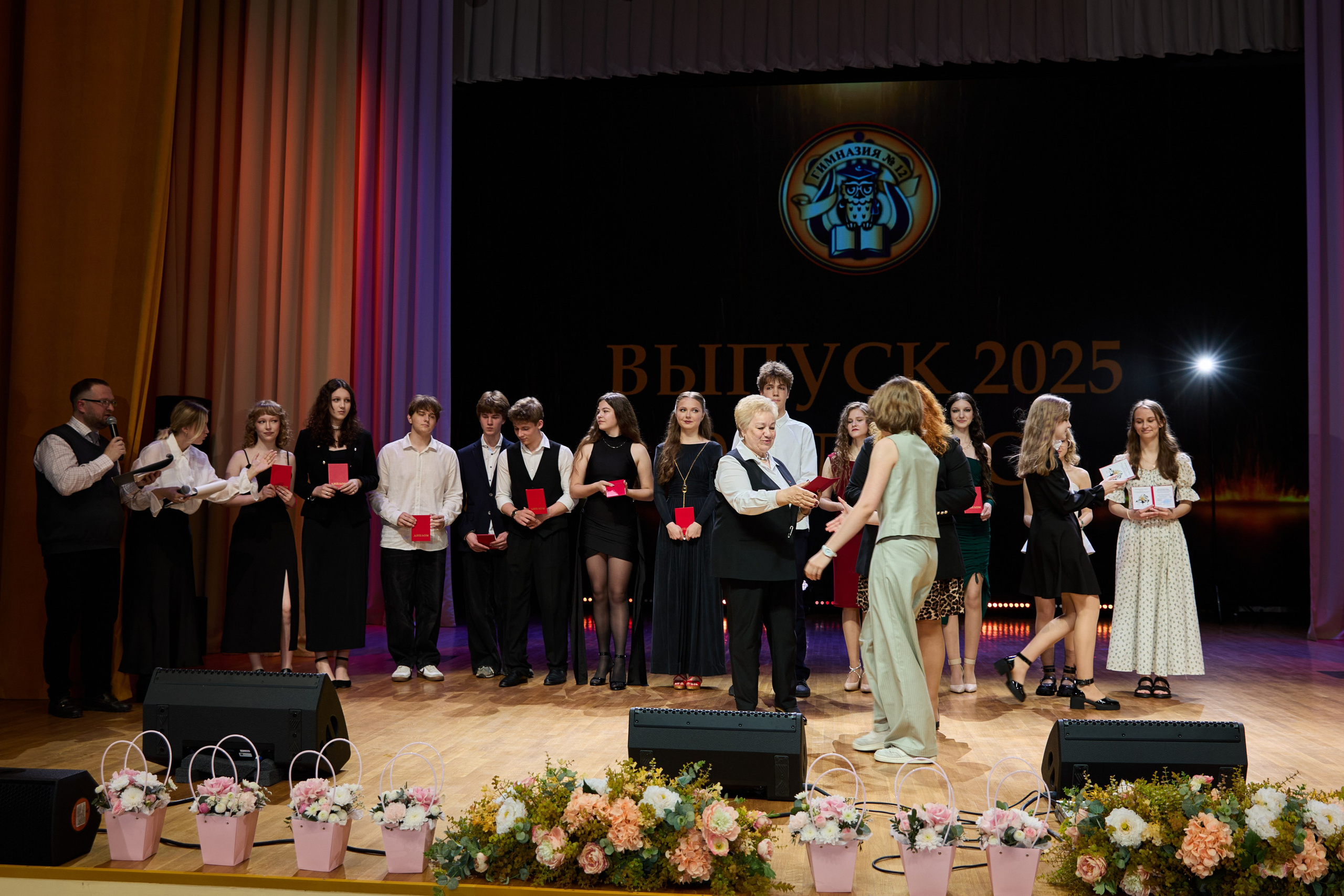 Выпускной 9 класс. Свадебная, репортажная фотосъемка и видеосъемка в Минске. Илья и Юлия Ширмановы. Фотограф | Видеограф | Минск