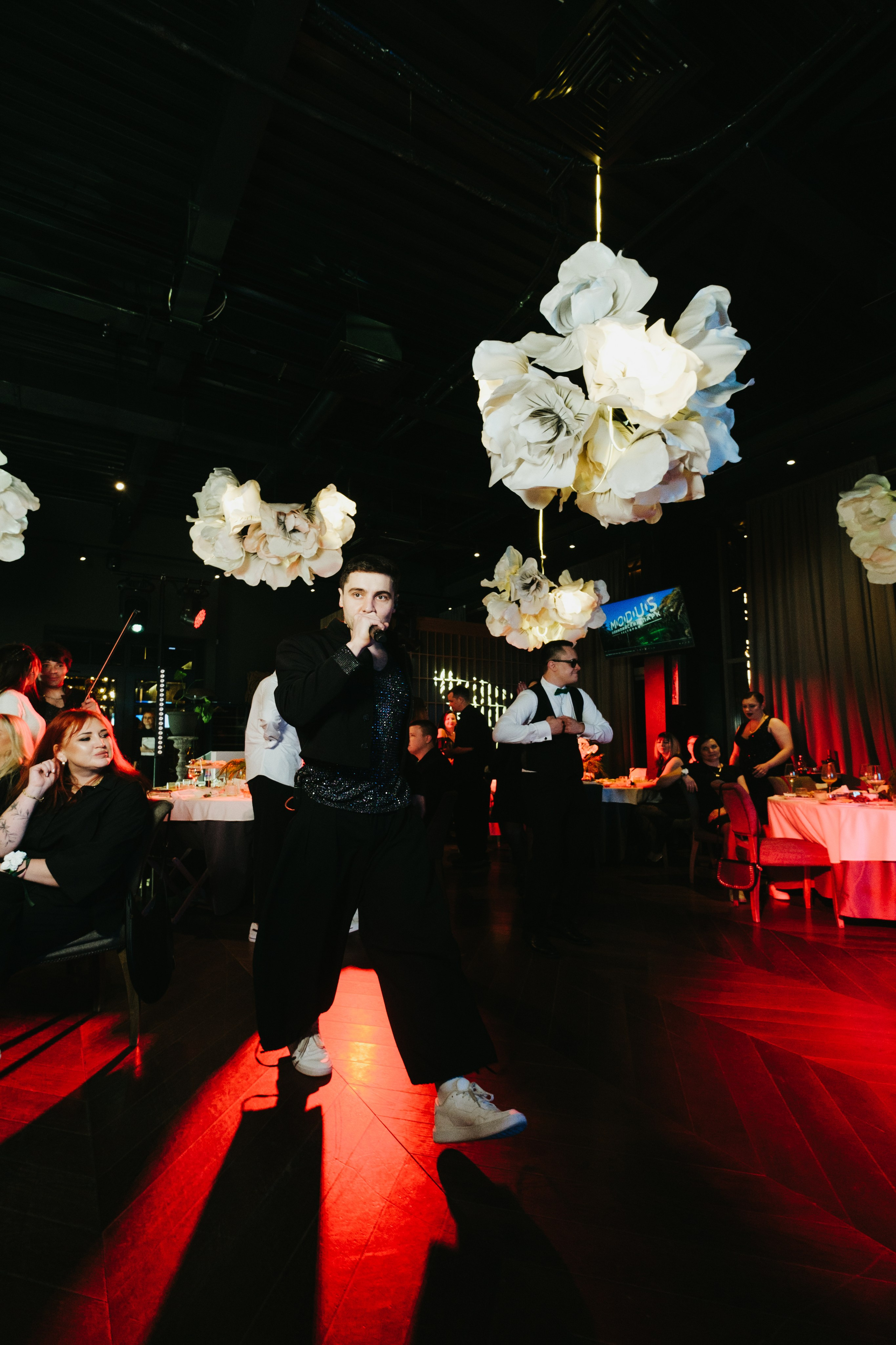 Корпоратив в Сириусу (Адлер) 10 лет компании. Свадебный фотограф Денис Ожигин в Краснодаре и крае. Эмоциональная и стильная съемка вашего дня