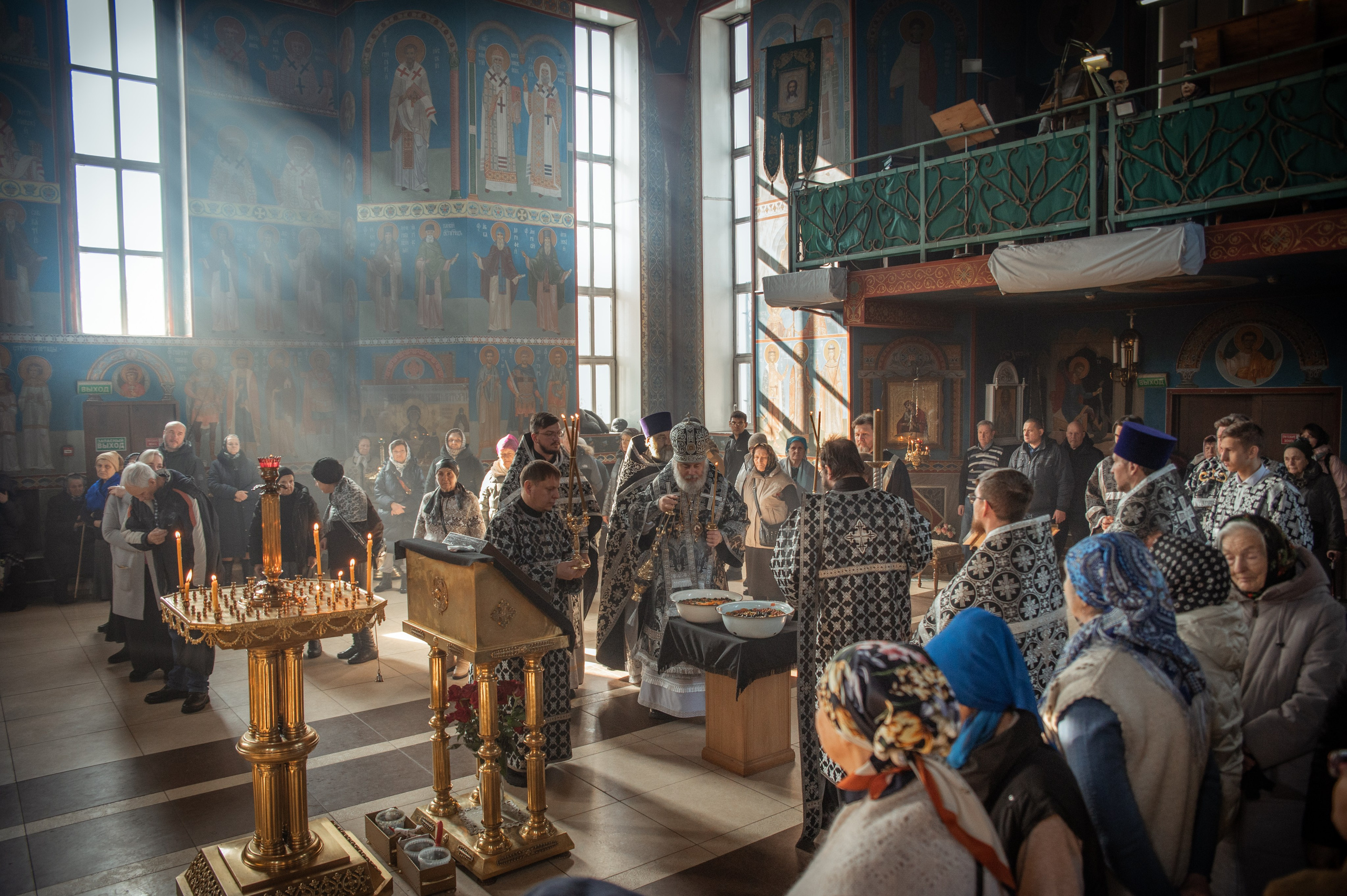 Преждеосвящение Даров. Храм Серафима Саровского. Церковный, семейный и репортажный фотограф Волгоград, Волжский