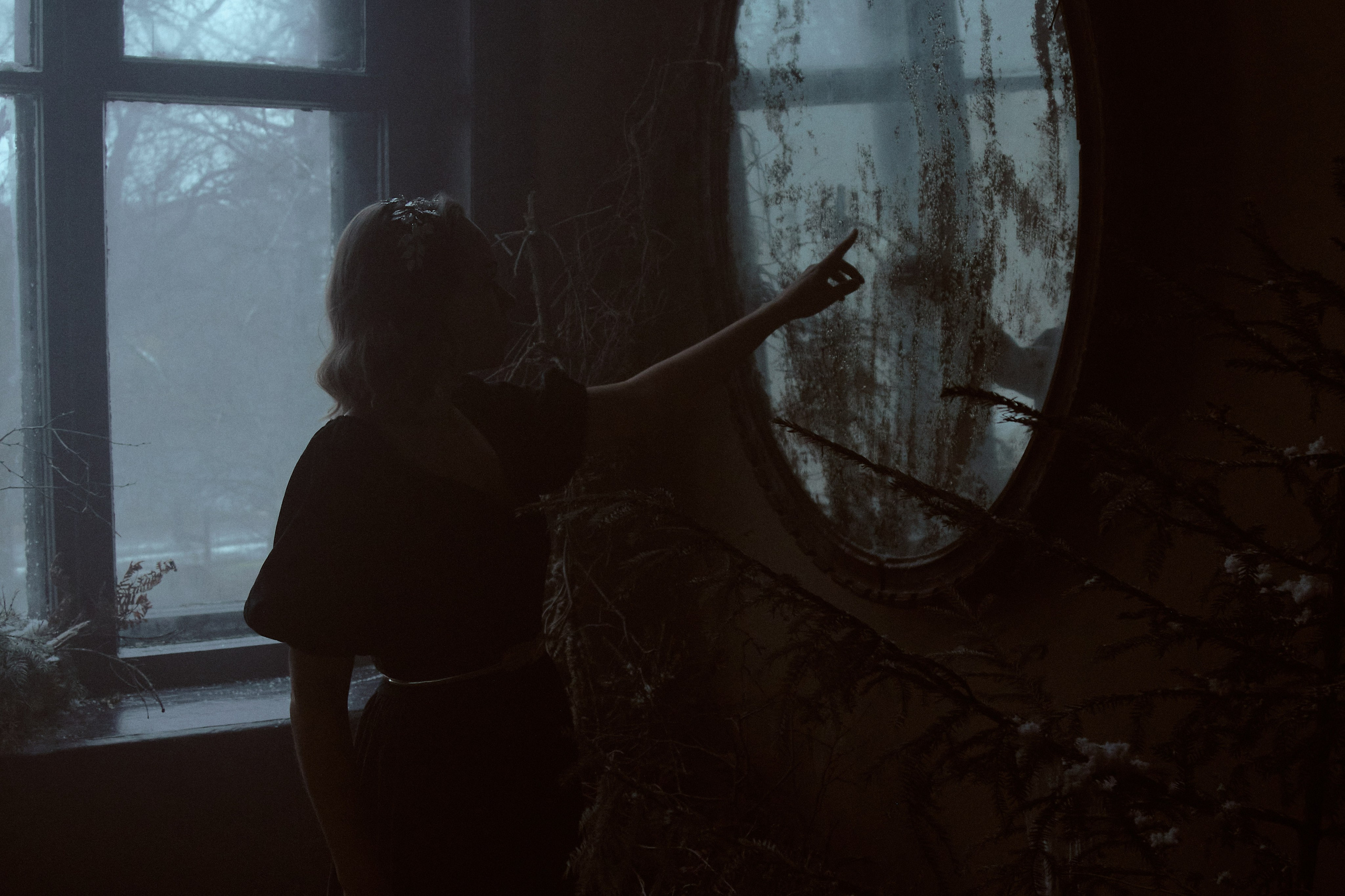 Тень. Фотограф лавстори Москва/МО Приятелева Ангелина