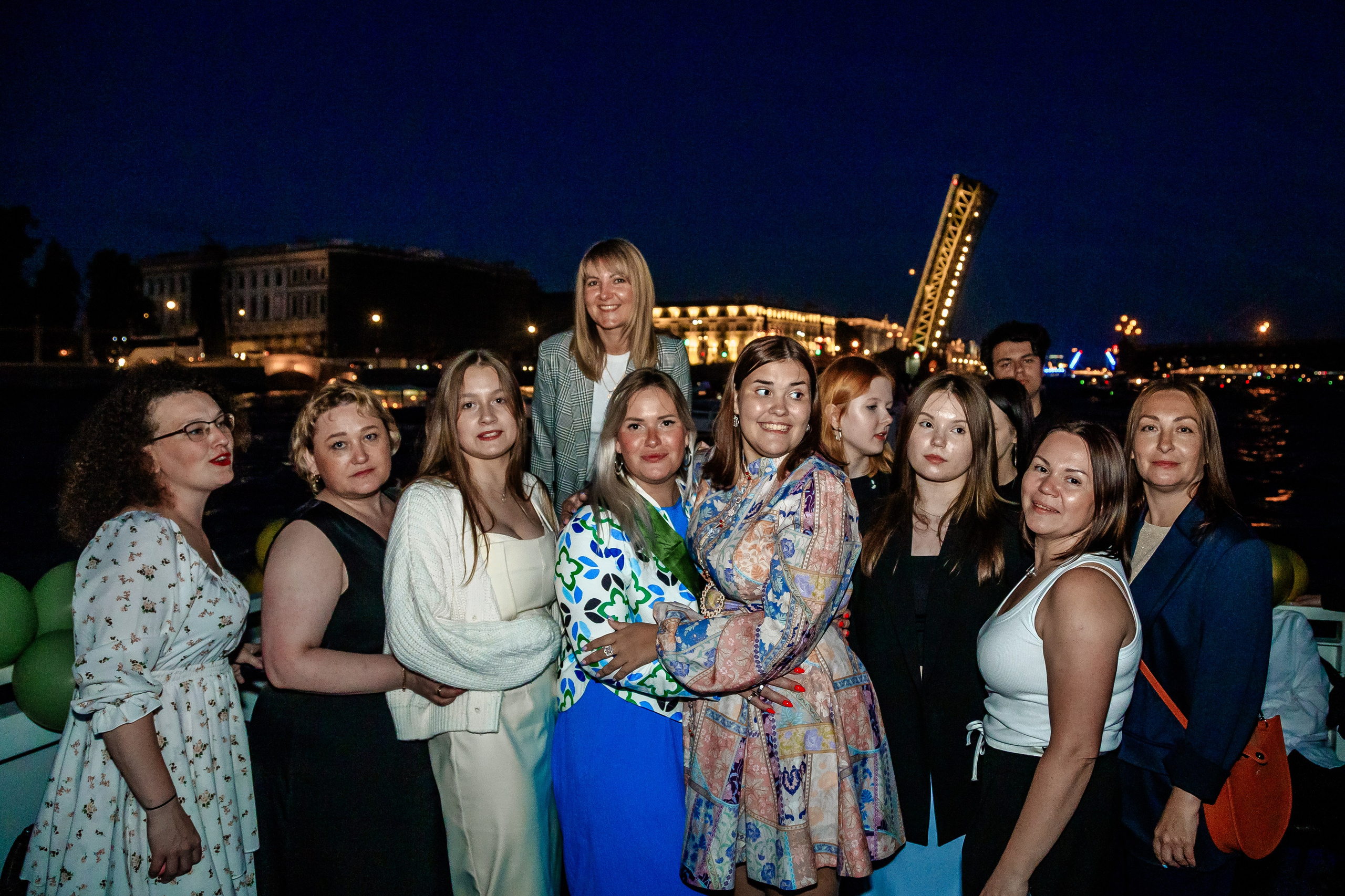 Выпускной на теплоходе. Фотограф в Санкт-Петербурге Чумаков Семен
