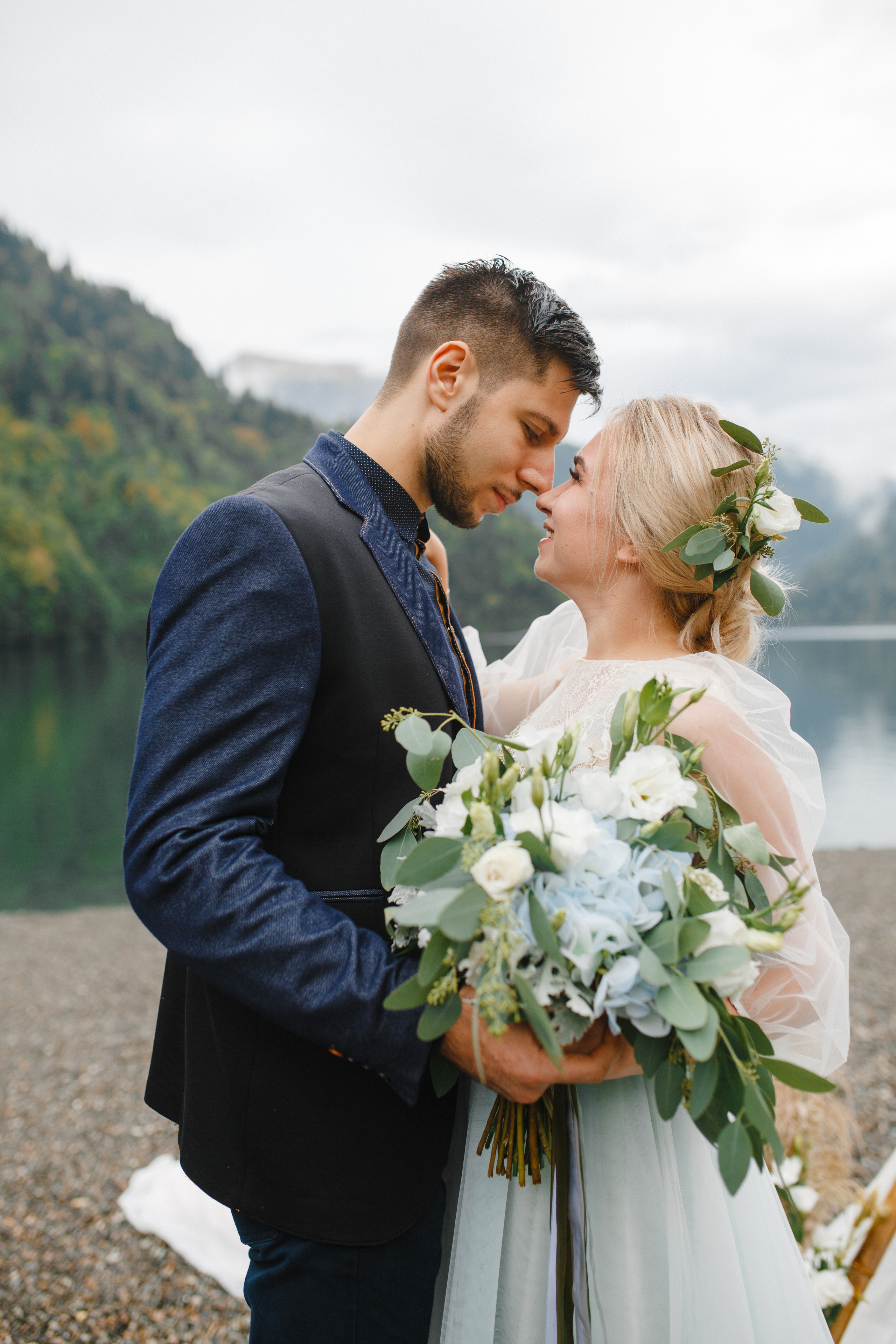 Wedding story on lake Ritsa 08.09.2018. Воркшопы для фотографов в Москве и по всей России