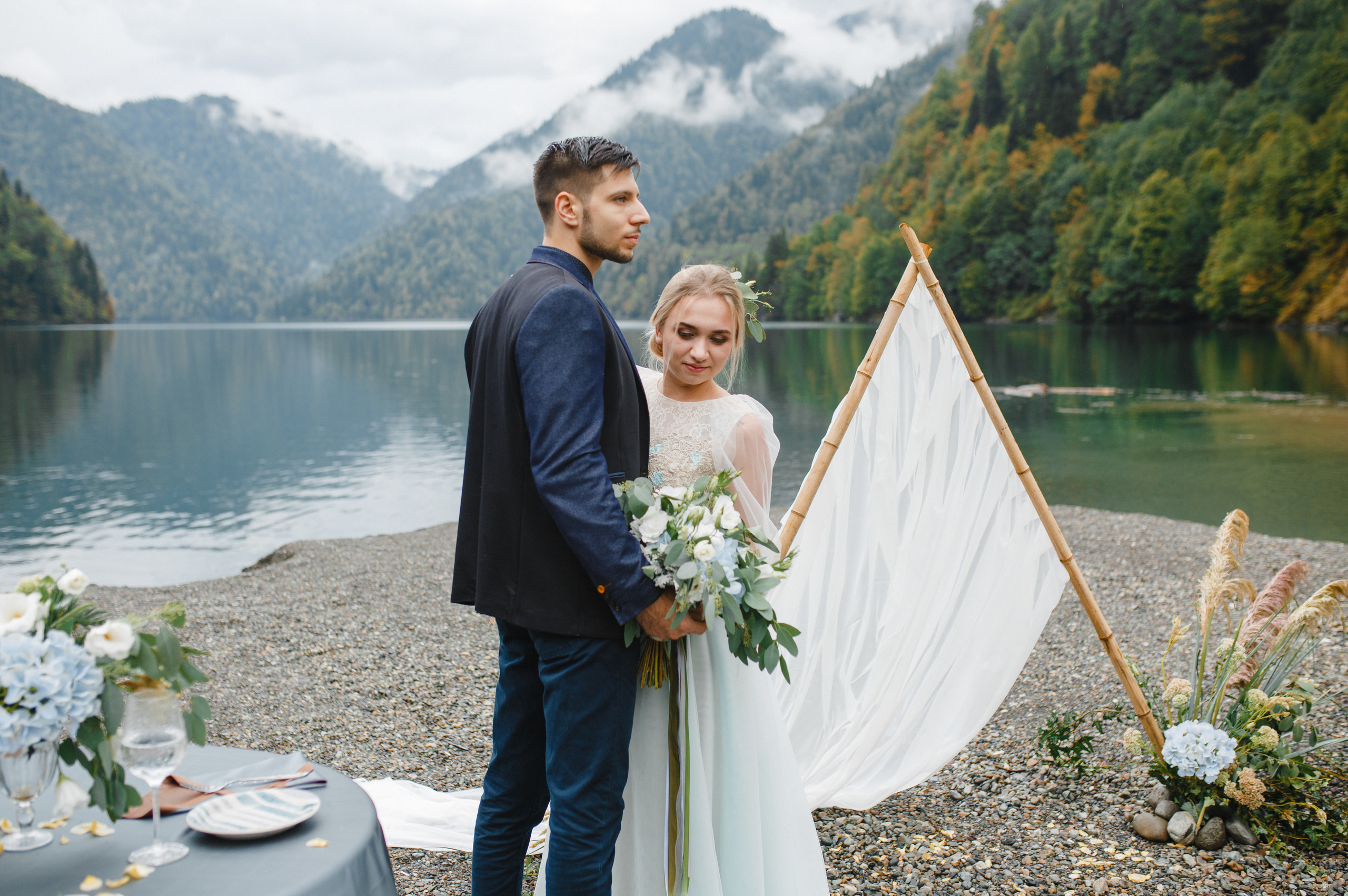 Wedding story on lake Ritsa 08.09.2018. Воркшопы для фотографов в Москве и по всей России