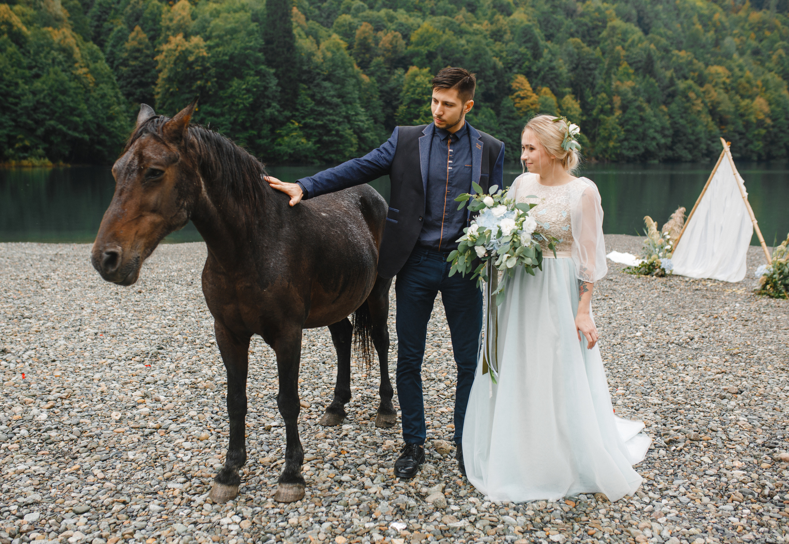 Wedding story on lake Ritsa 08.09.2018. Воркшопы для фотографов в Москве и по всей России