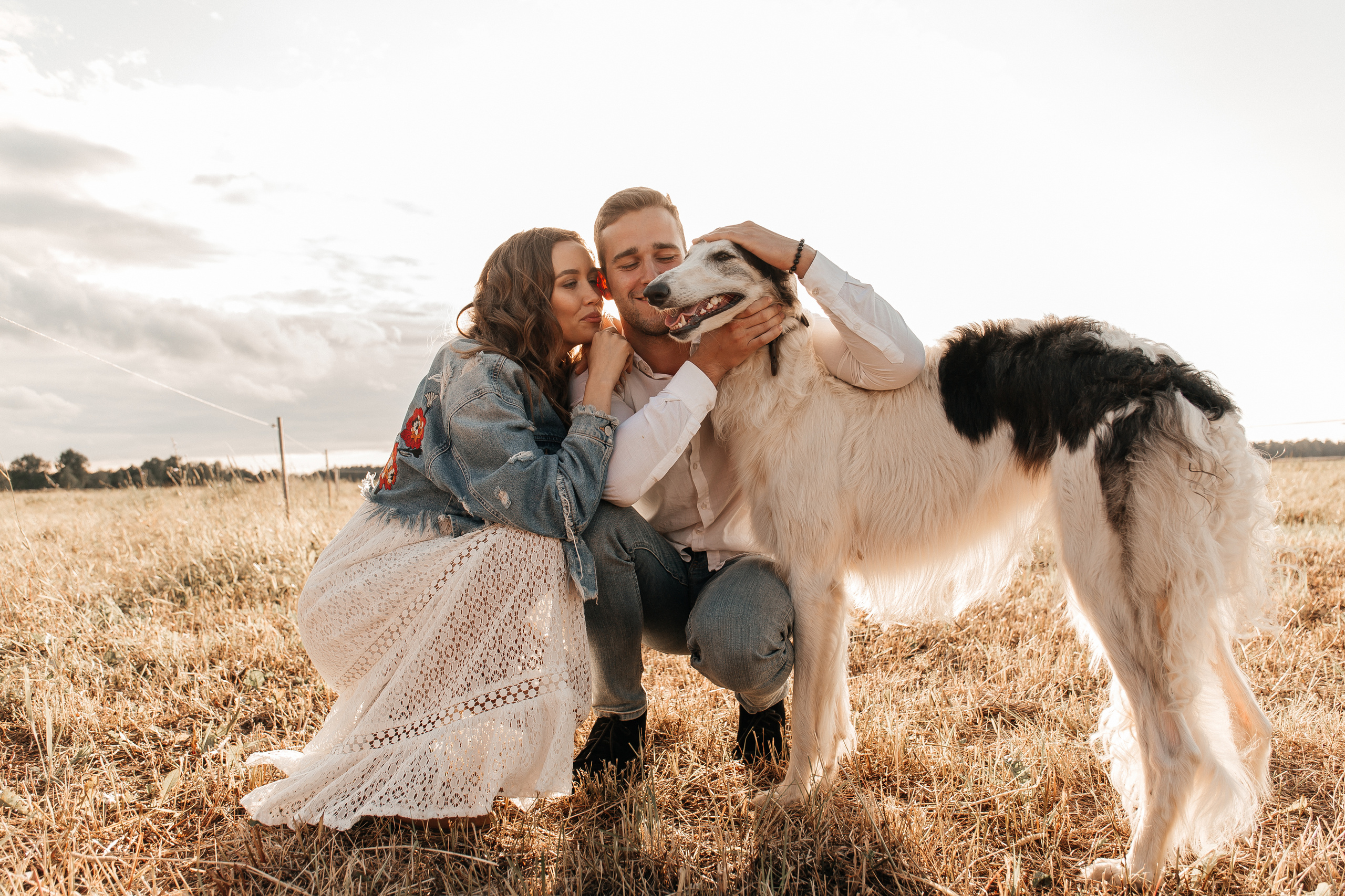 Sunset on the grass / Love story 30.06.2019. Воркшопы для фотографов в Москве и по всей России