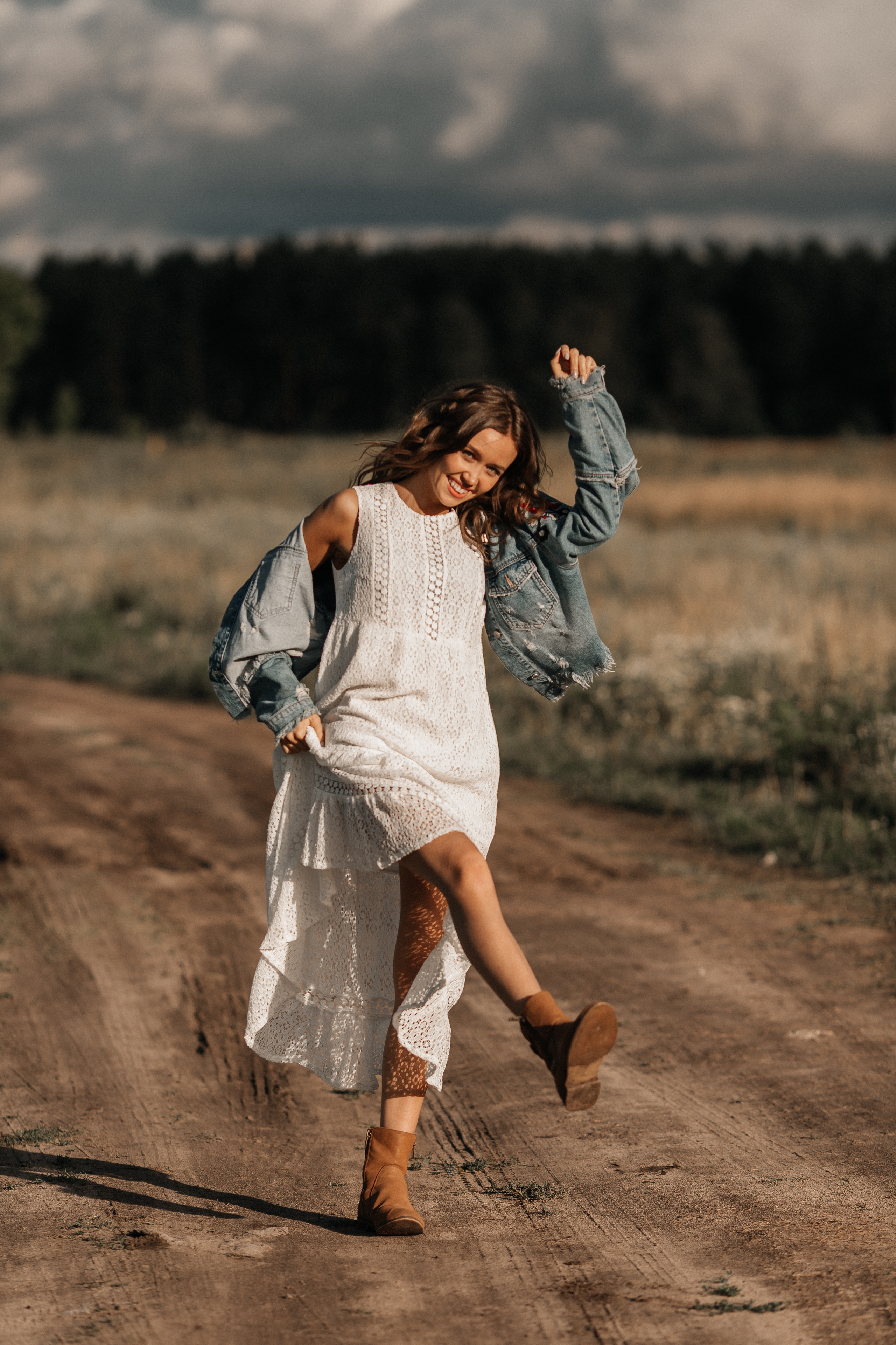 Sunset on the grass / Love story 30.06.2019. Воркшопы для фотографов в Москве и по всей России