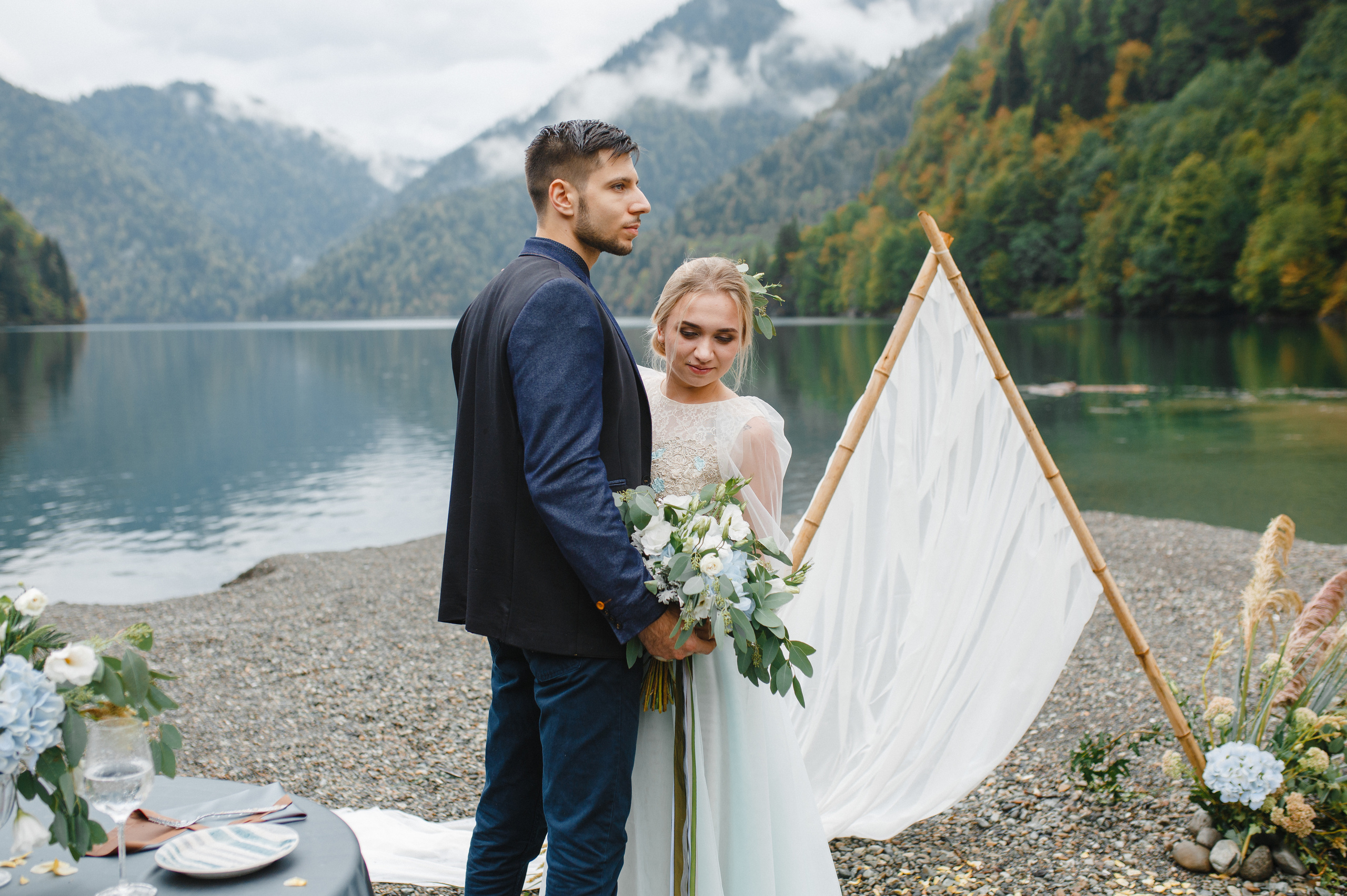 Wedding story on lake Ritsa 08.09.2018. Воркшопы для фотографов в Москве и по всей России