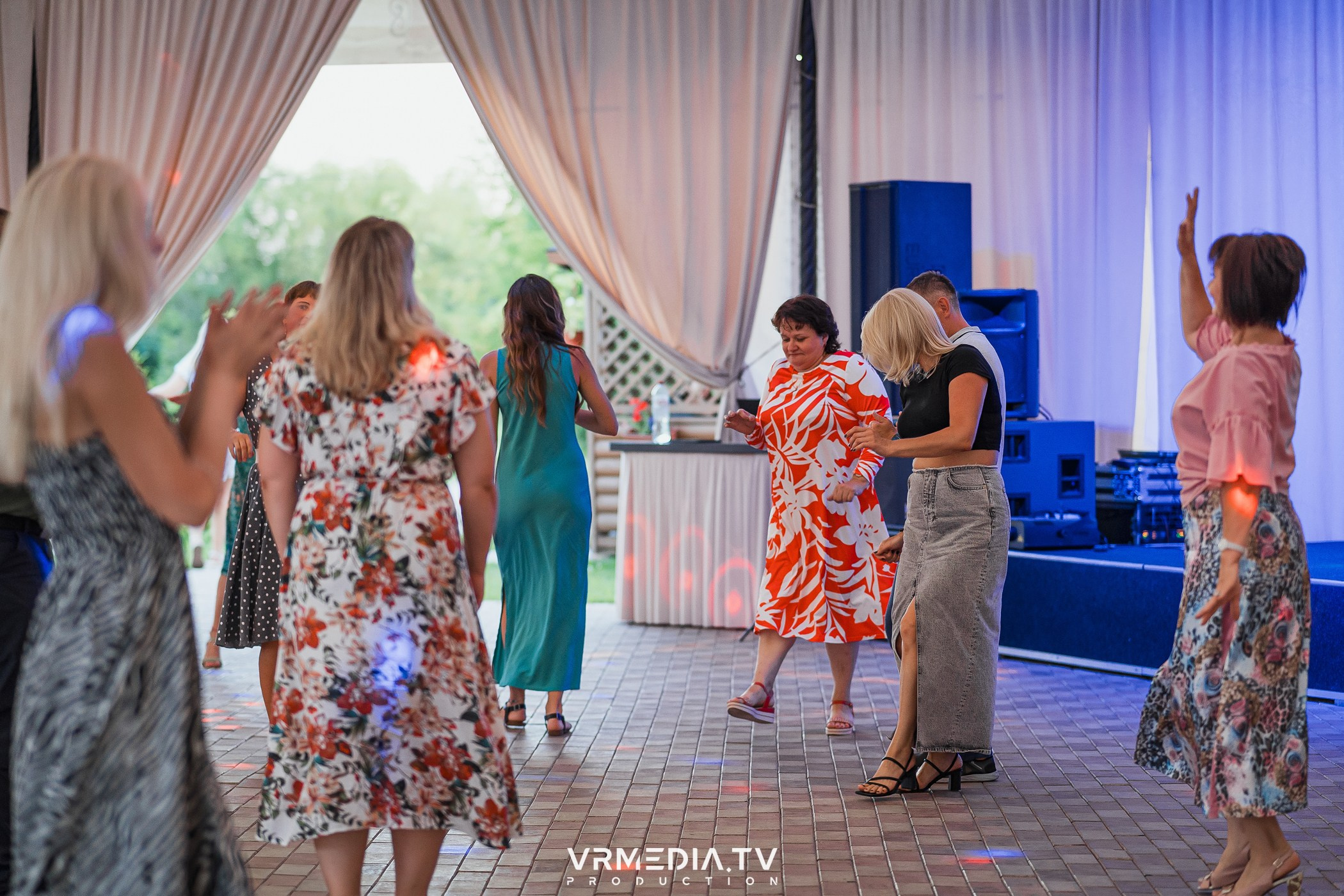 ЖАРКАЯ ПЯТНИЦА в ресторане «Империя»