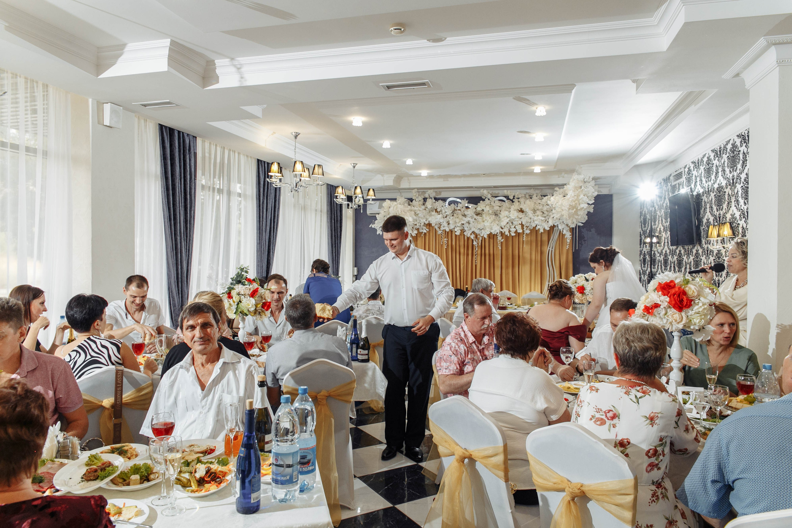 Татьяна и Виктор: настоящая русская свадьба. Событийный фотограф Максим Бескоровайновнов