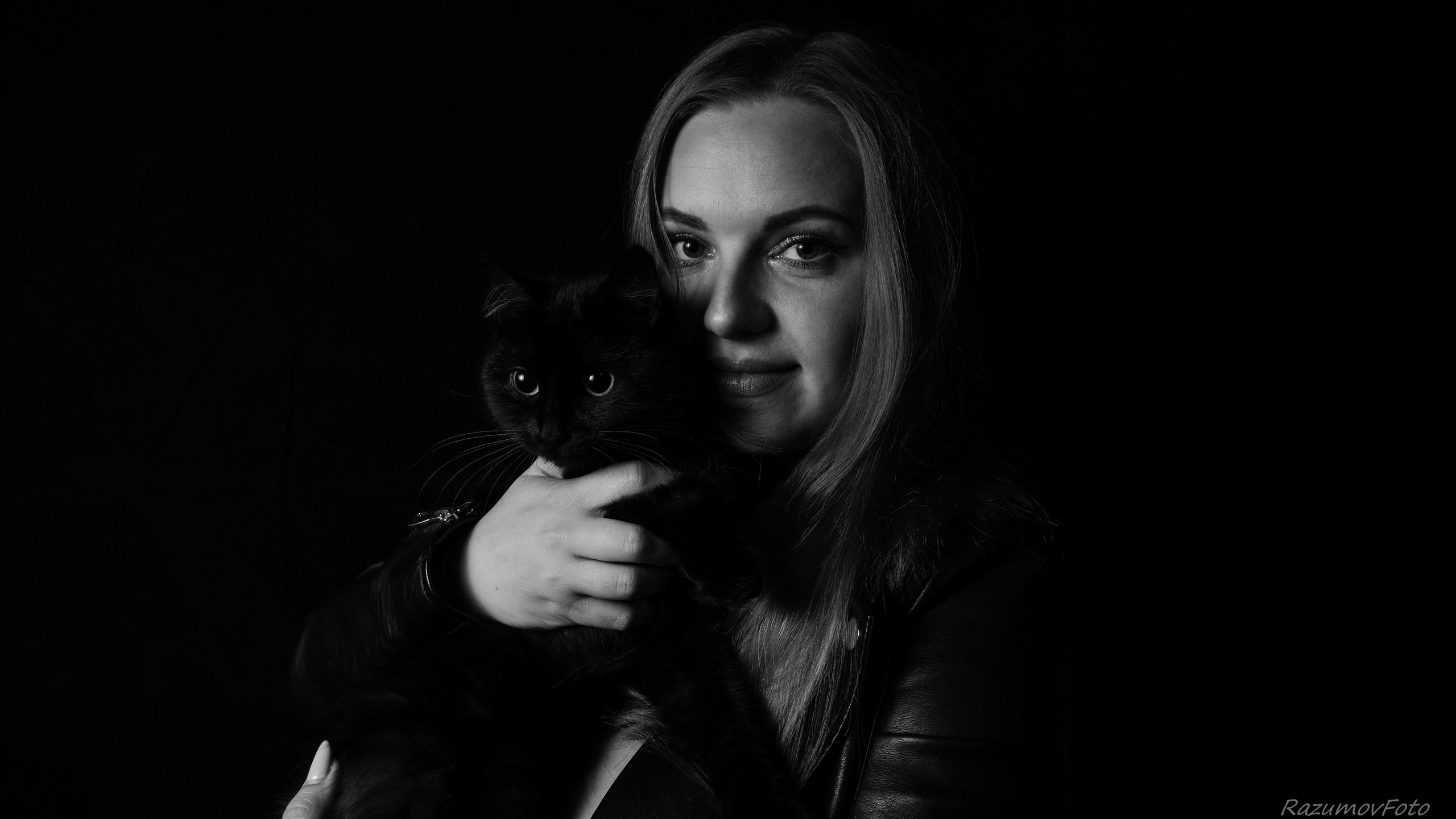 Белое и черное. Фото-видео студия Владимира Разумова RazumovFilms