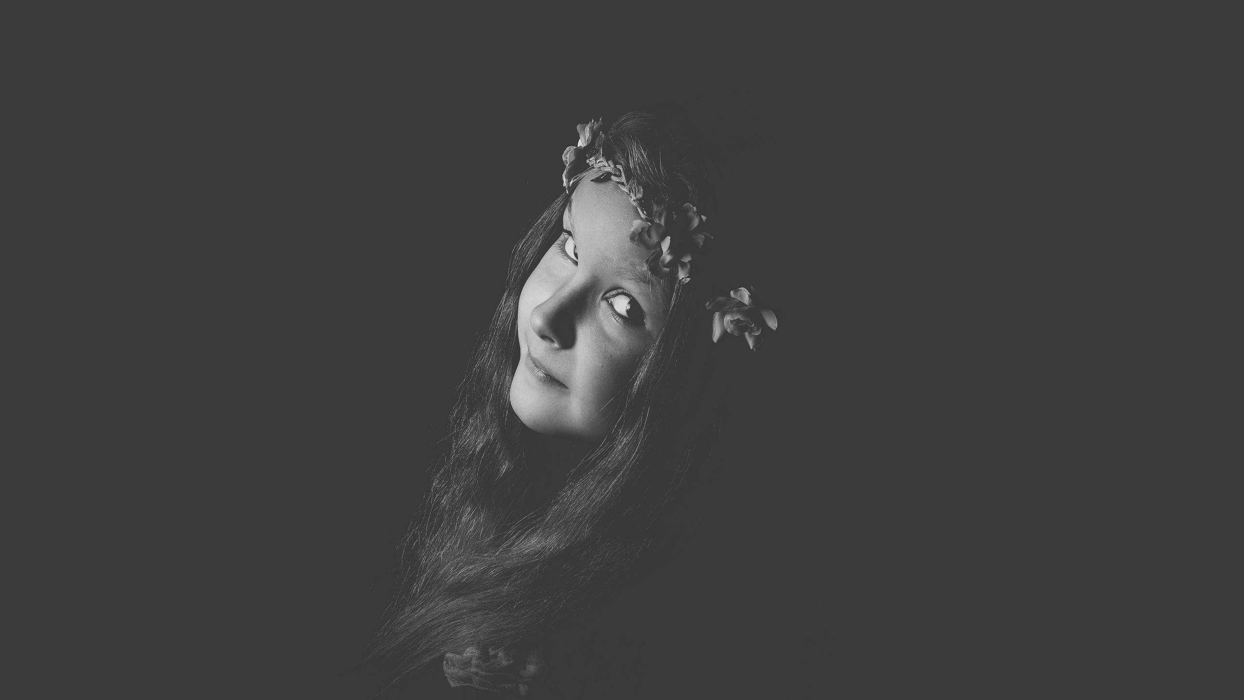 Белое и черное. Фото-видео студия Владимира Разумова RazumovFilms