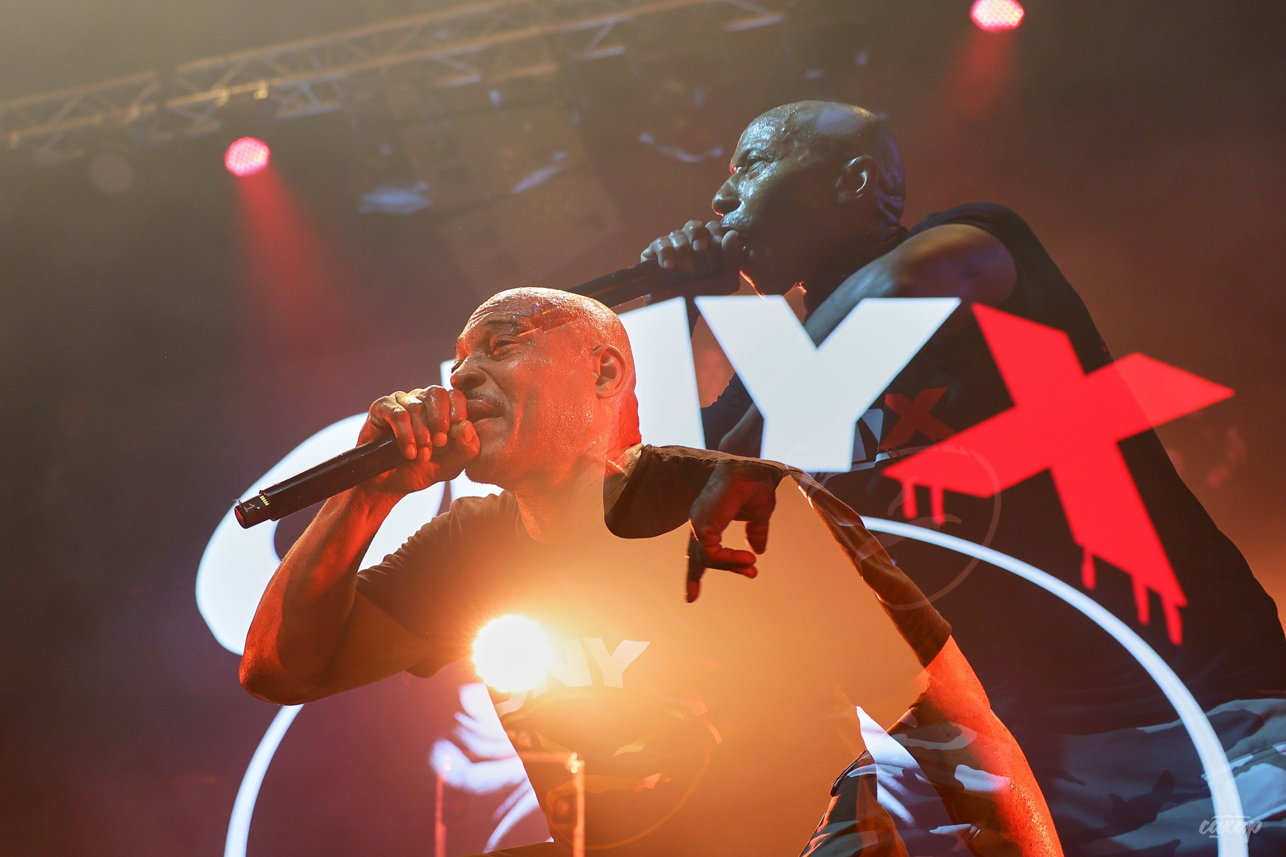 ONYX. Профессиональный фотограф в Екатеринбурге Юра Сахар