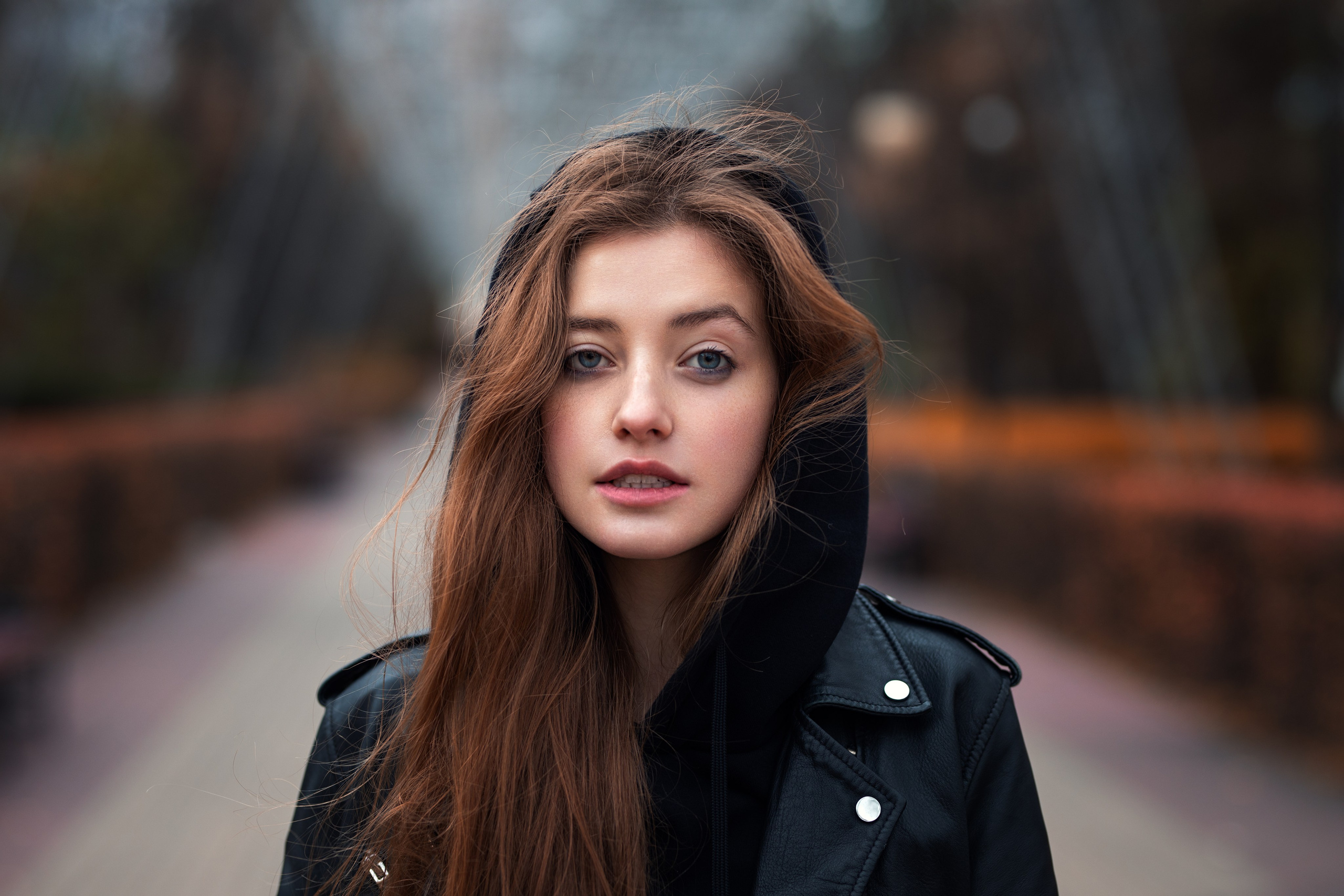 Осенняя фотосъемка с Юлией на улицах города в формате для «себя»