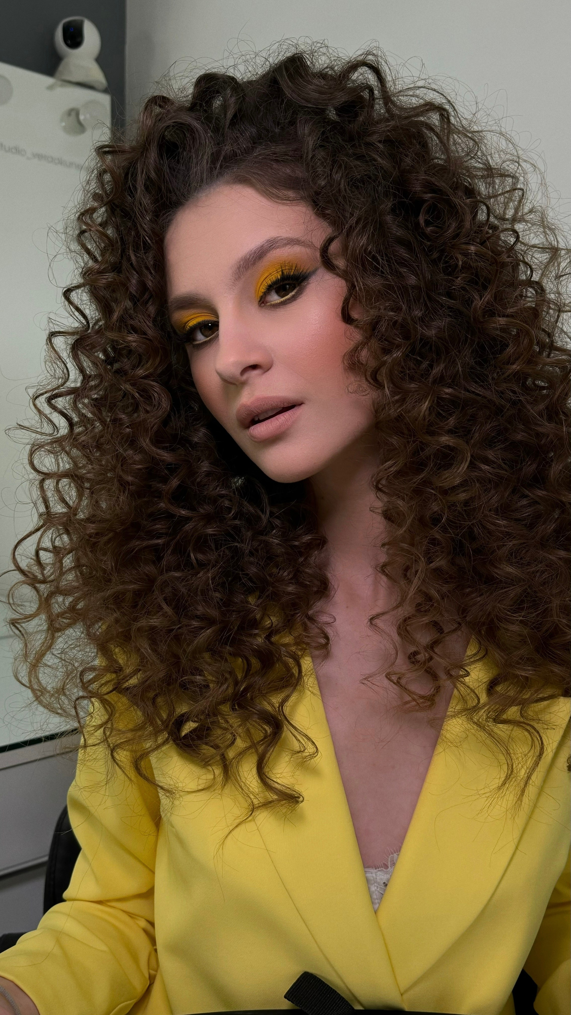 Прически, укладки. Студия визажистов, стилистов по прическам, бровистов и мастеров по ресницам