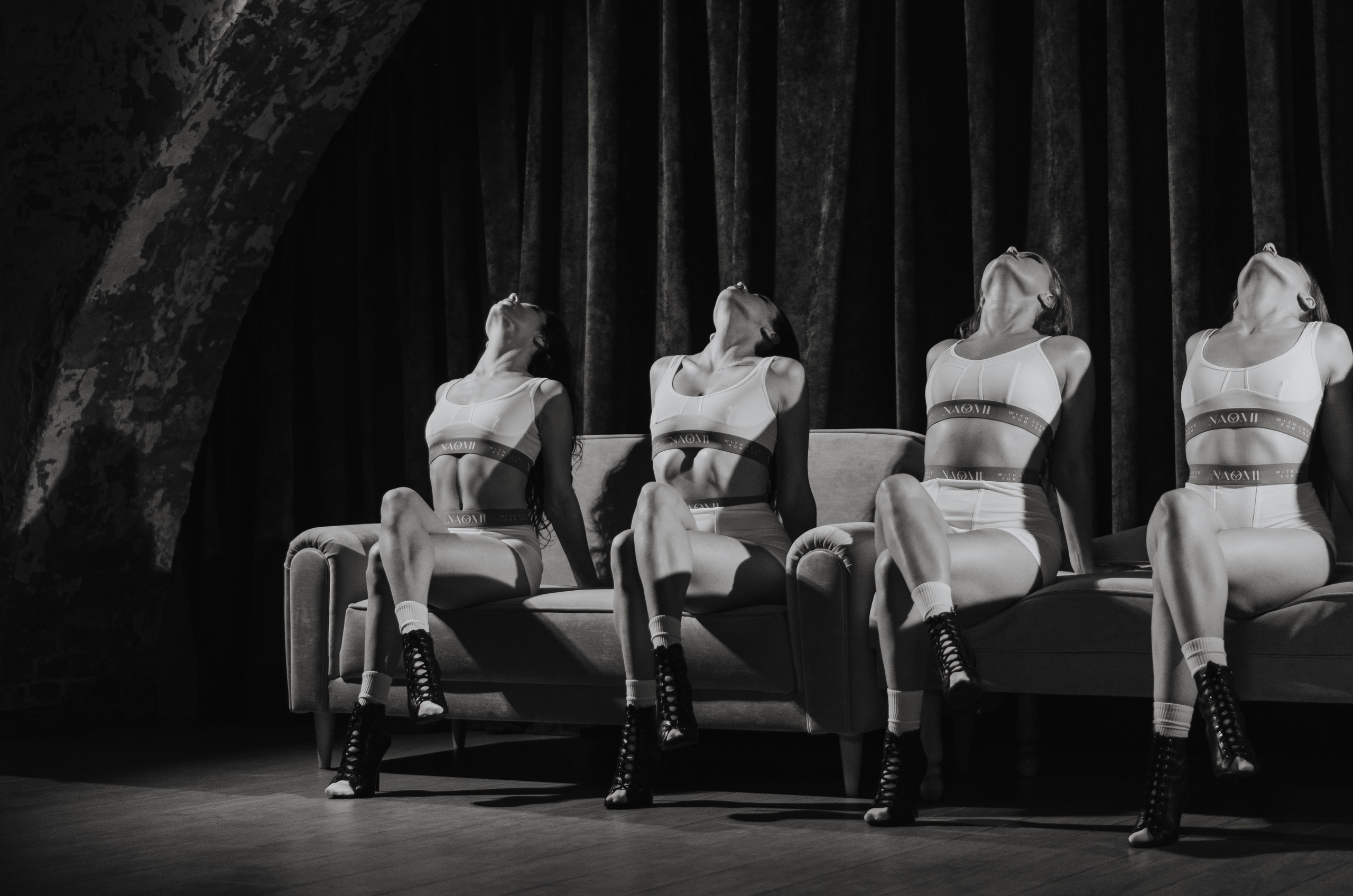 Фото-подглядки с видеосъемки танцевальной команды «Secret». Денисова Аля — фотограф для парных съемок и индивидуальных историй в Барнауле