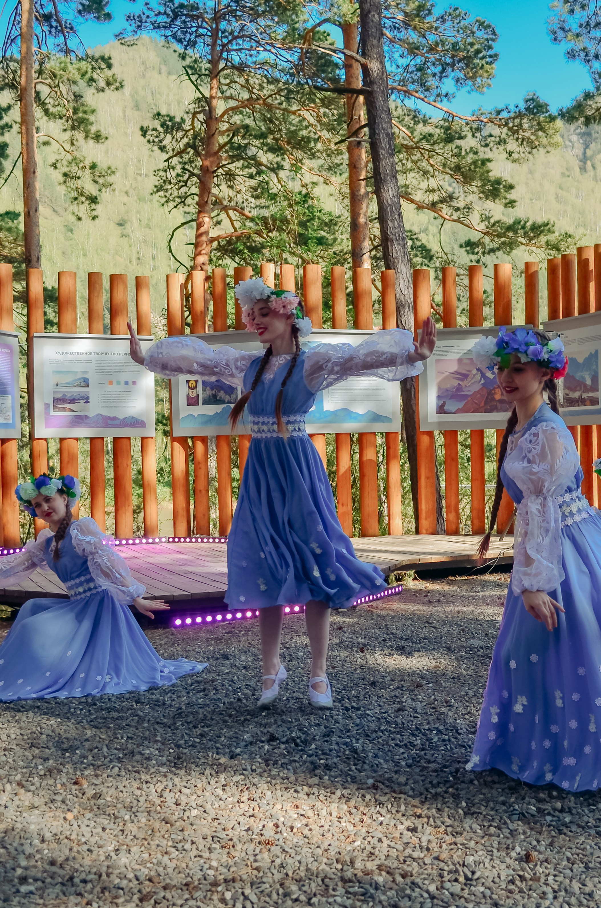 Фестиваль «Цветение Маральника на Алтае 2025». Фоторепортаж. Денисова Аля — фотограф для парных съемок и индивидуальных историй в Барнауле