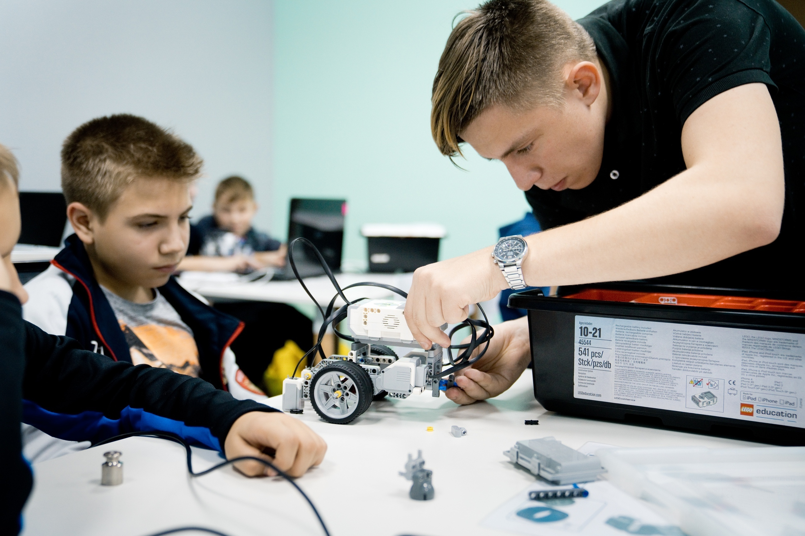 05.12 | Профильная смена по направлению «Робототехника». Репортажный фотограф Света Асадчая