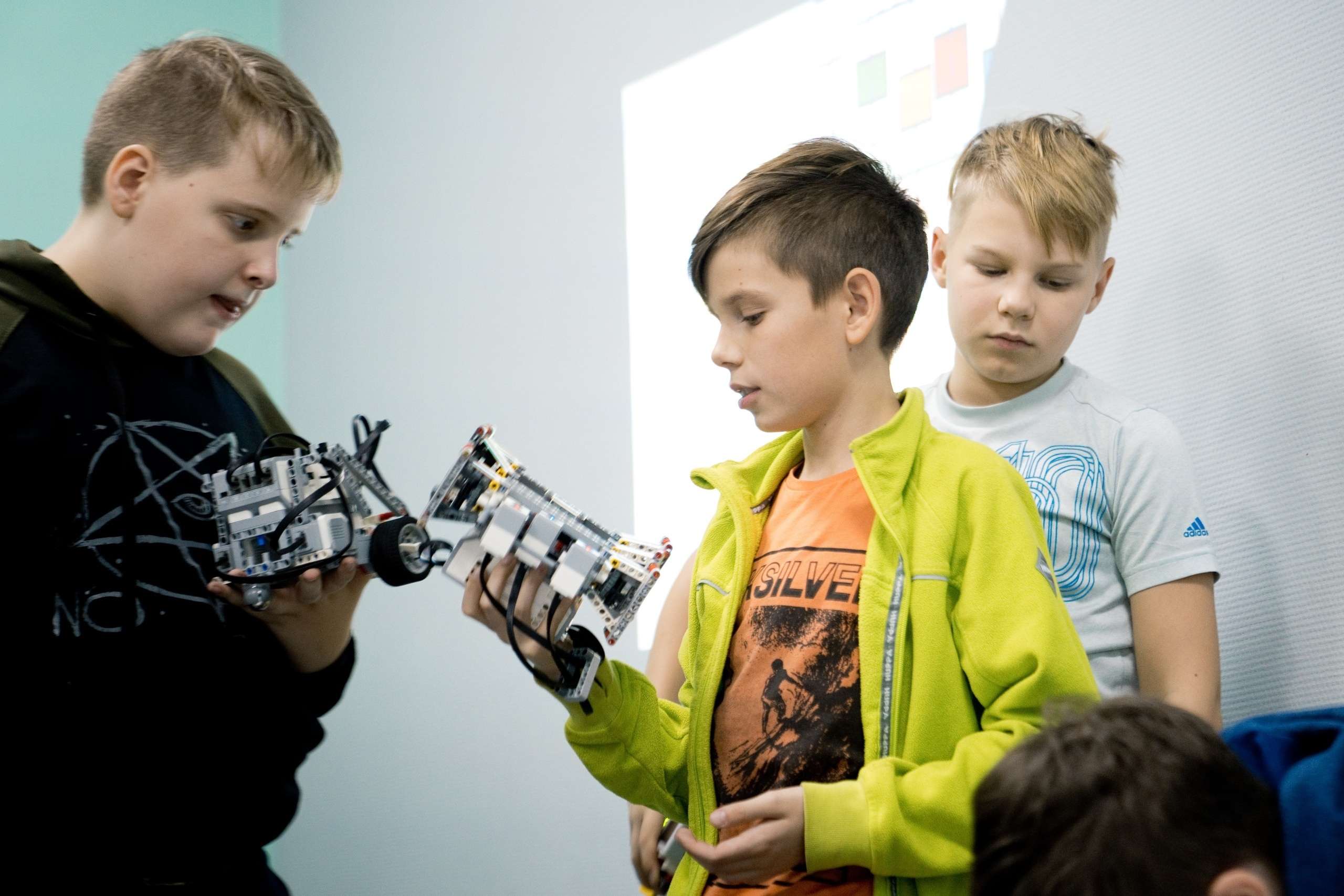 05.12 | Профильная смена по направлению «Робототехника». Репортажный фотограф Света Асадчая