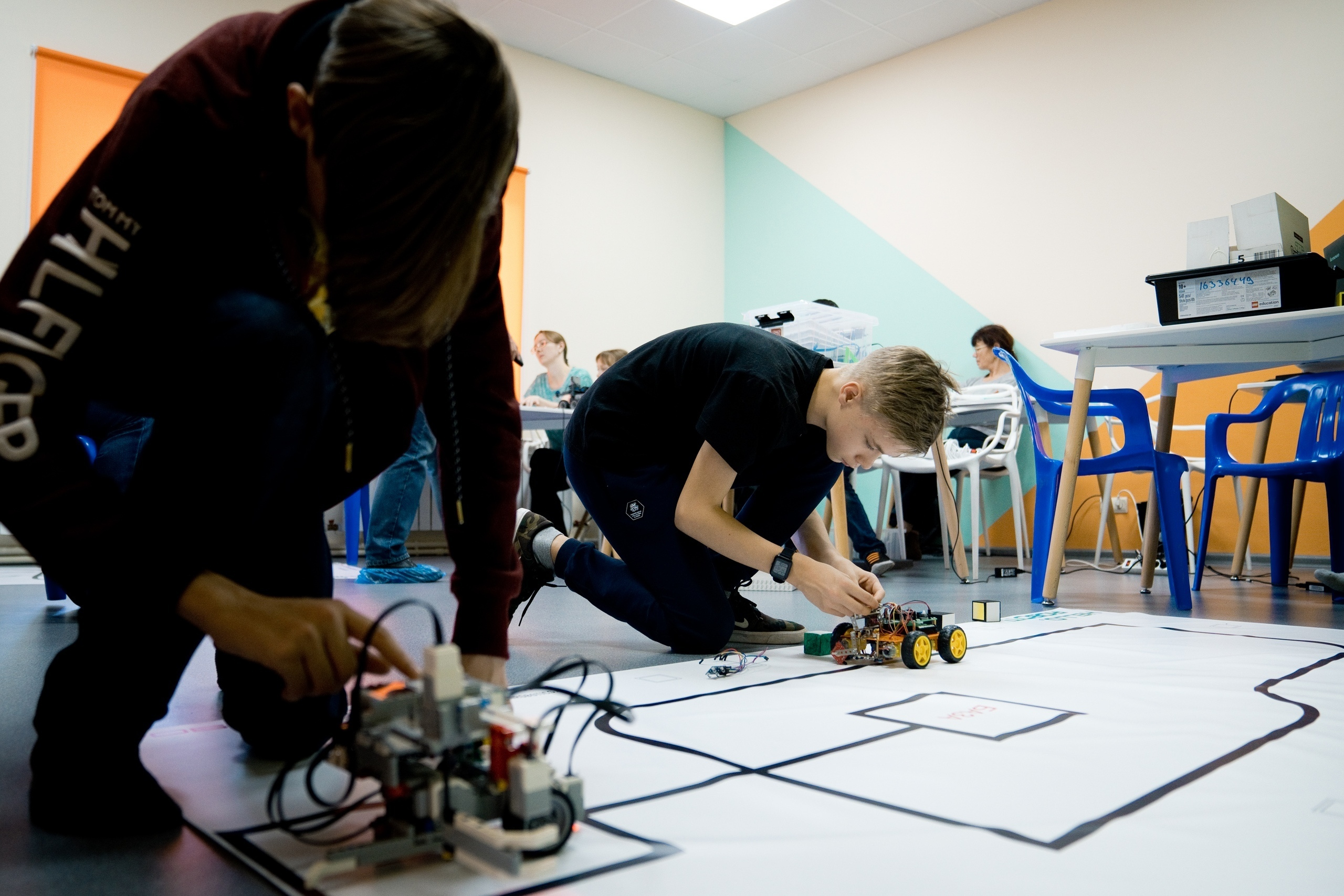 05.12 | Профильная смена по направлению «Робототехника». Репортажный фотограф Света Асадчая