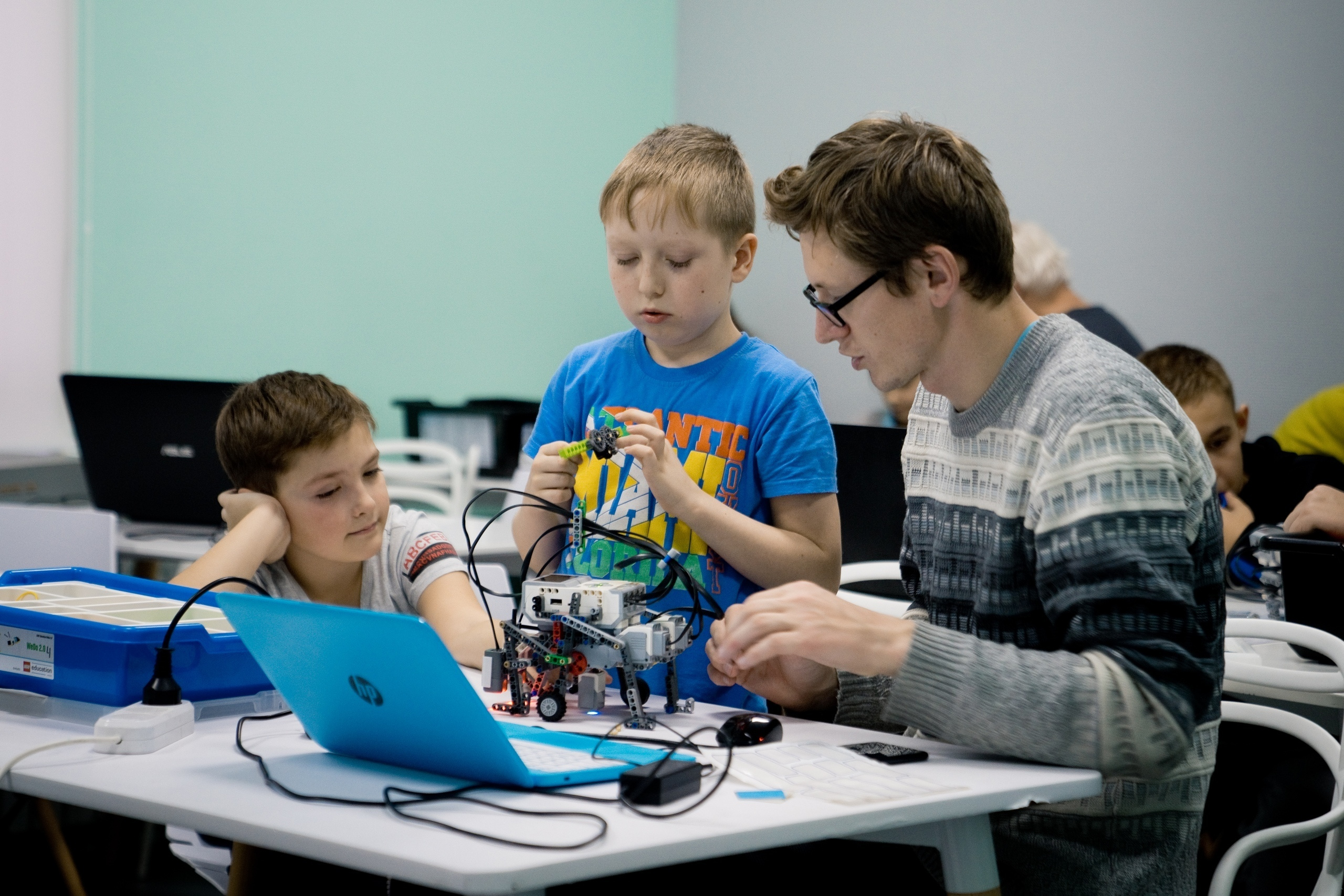 05.12 | Профильная смена по направлению «Робототехника». Репортажный фотограф Света Асадчая