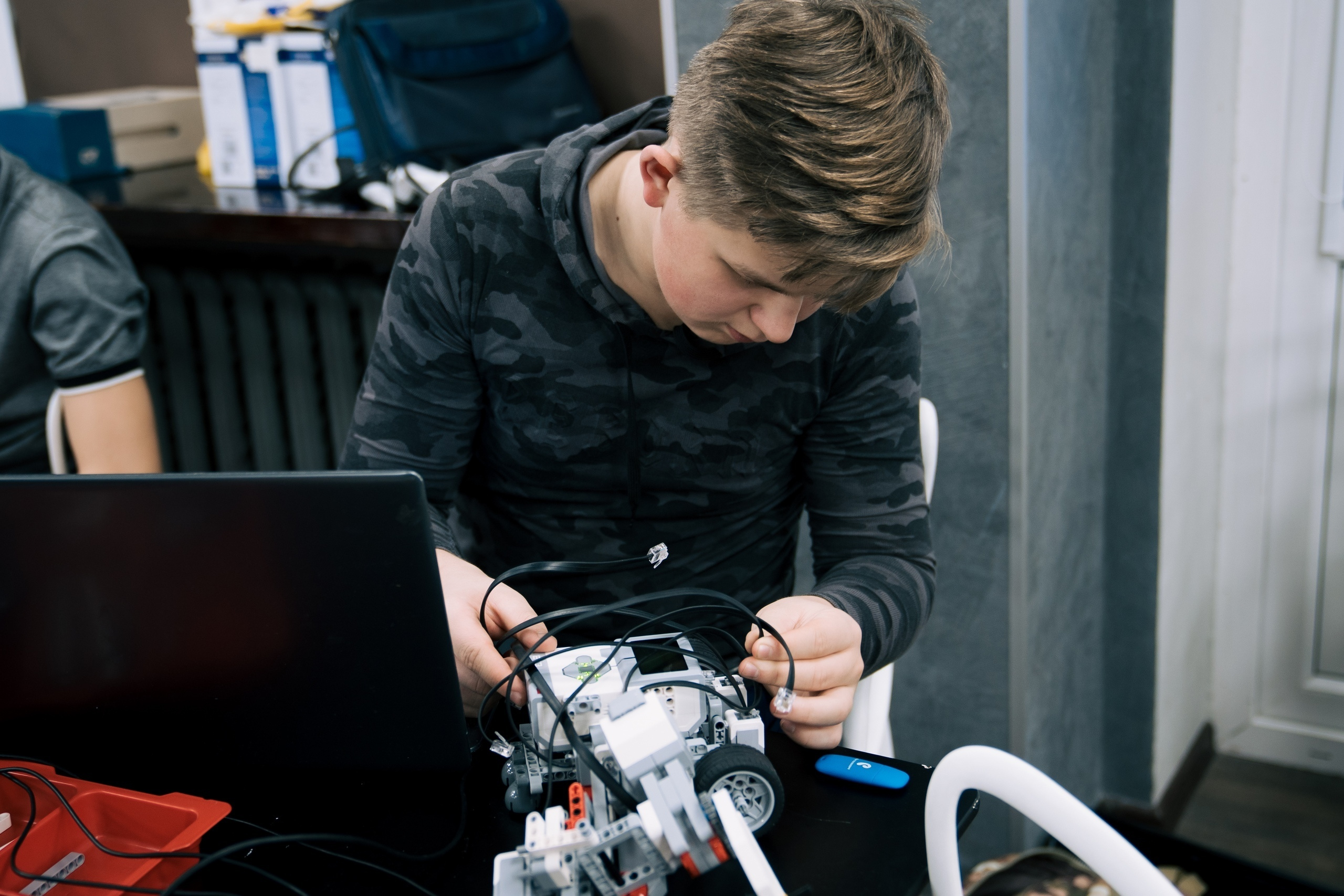 05.12 | Профильная смена по направлению «Робототехника». Репортажный фотограф Света Асадчая