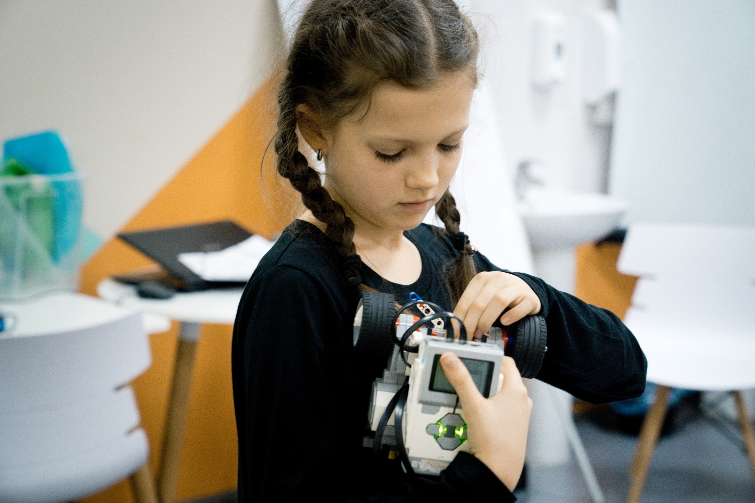 05.12 | Профильная смена по направлению «Робототехника». Репортажный фотограф Света Асадчая