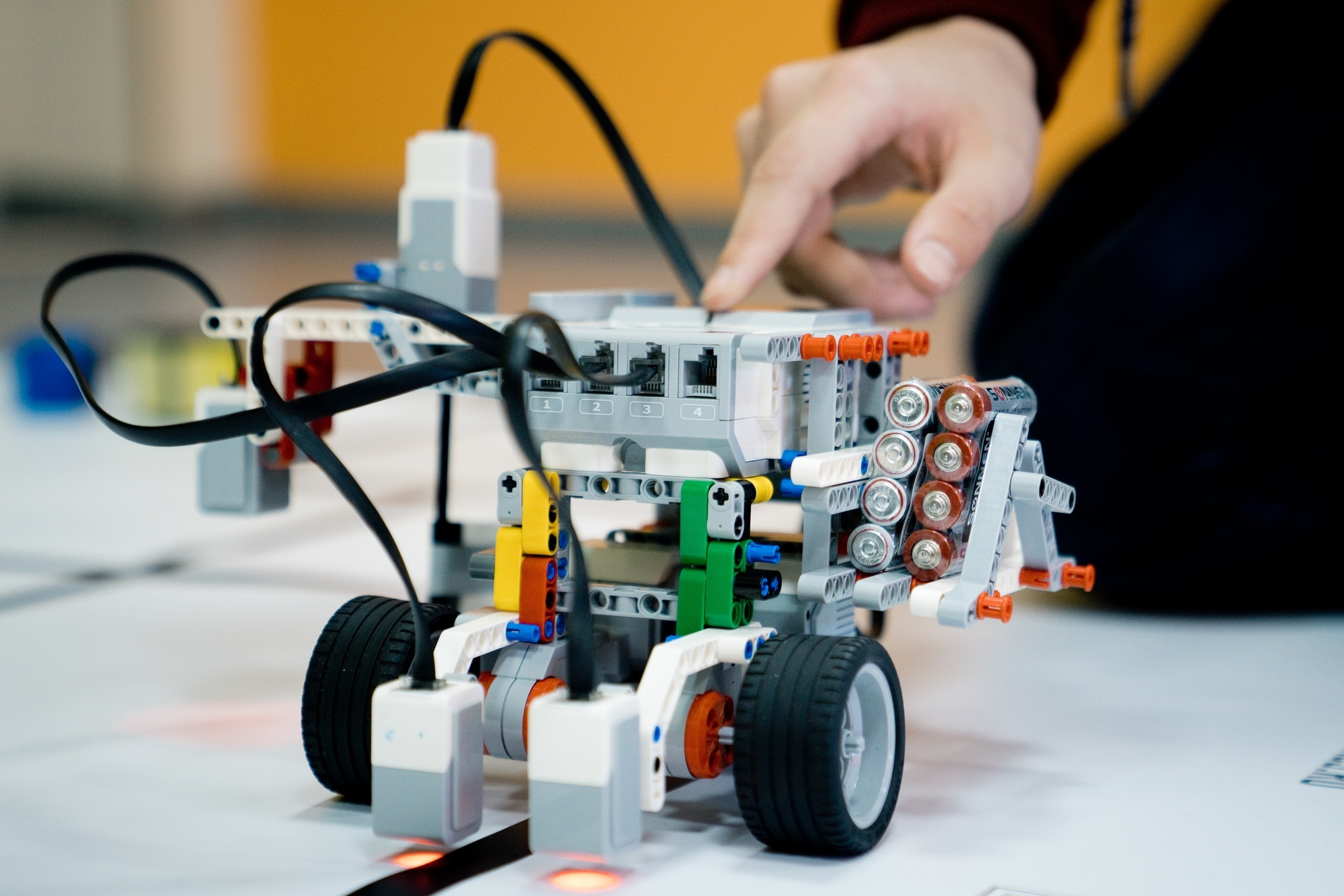 05.12 | Профильная смена по направлению «Робототехника». Репортажный фотограф Света Асадчая