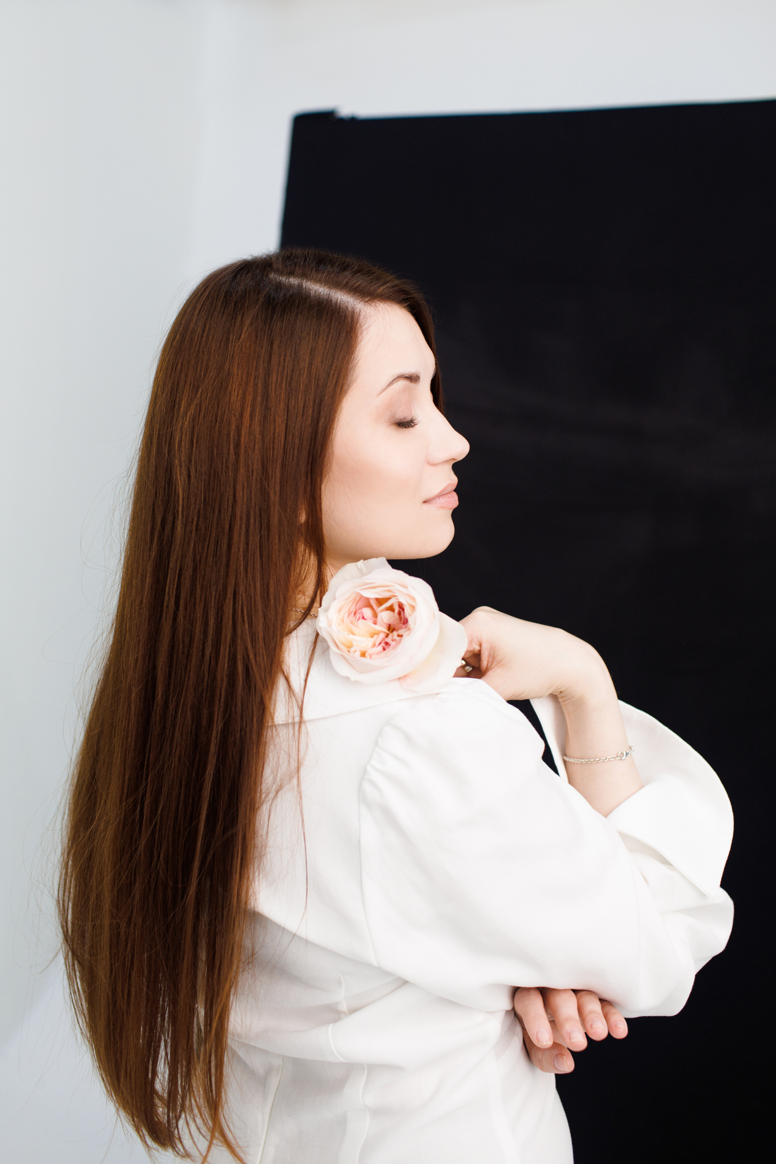 Контент в студии и клиники для косметического бренда Unite. Портретный и свадебный фотограф в Белгороде Глухова Кристина