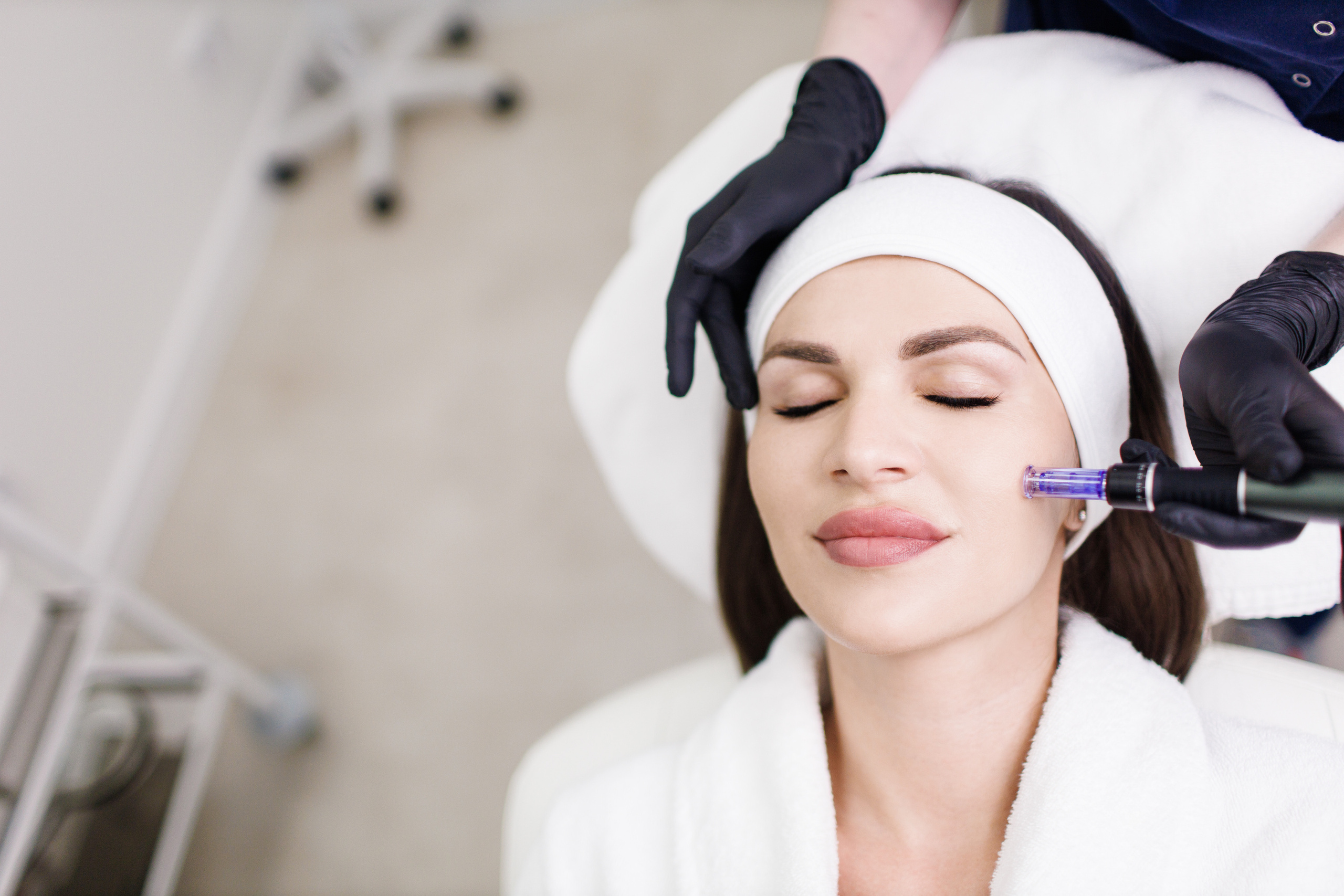 Контент в студии и клиники для косметического бренда Unite. Портретный и свадебный фотограф в Белгороде Глухова Кристина