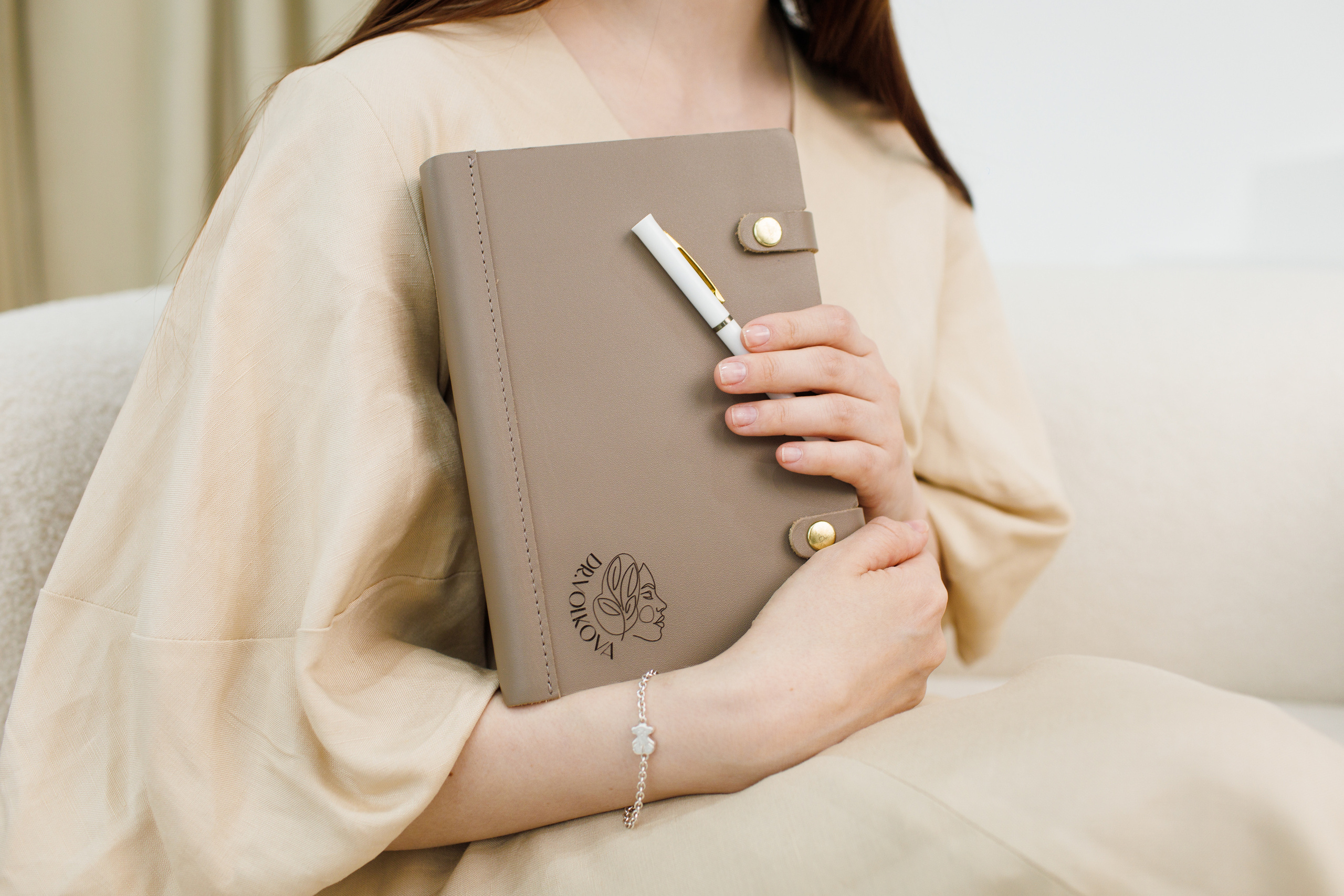 Контент в студии и клиники для косметического бренда Unite. Портретный и свадебный фотограф в Белгороде Глухова Кристина