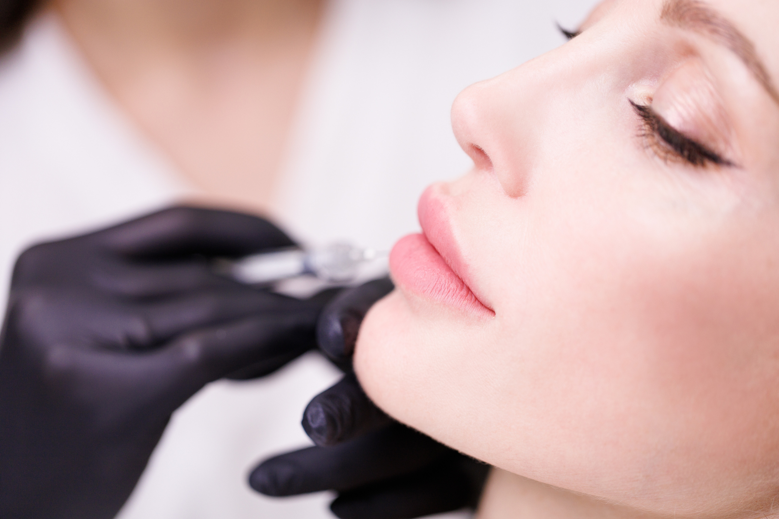 Контент в студии и клиники для косметического бренда Unite. Портретный и свадебный фотограф в Белгороде Глухова Кристина