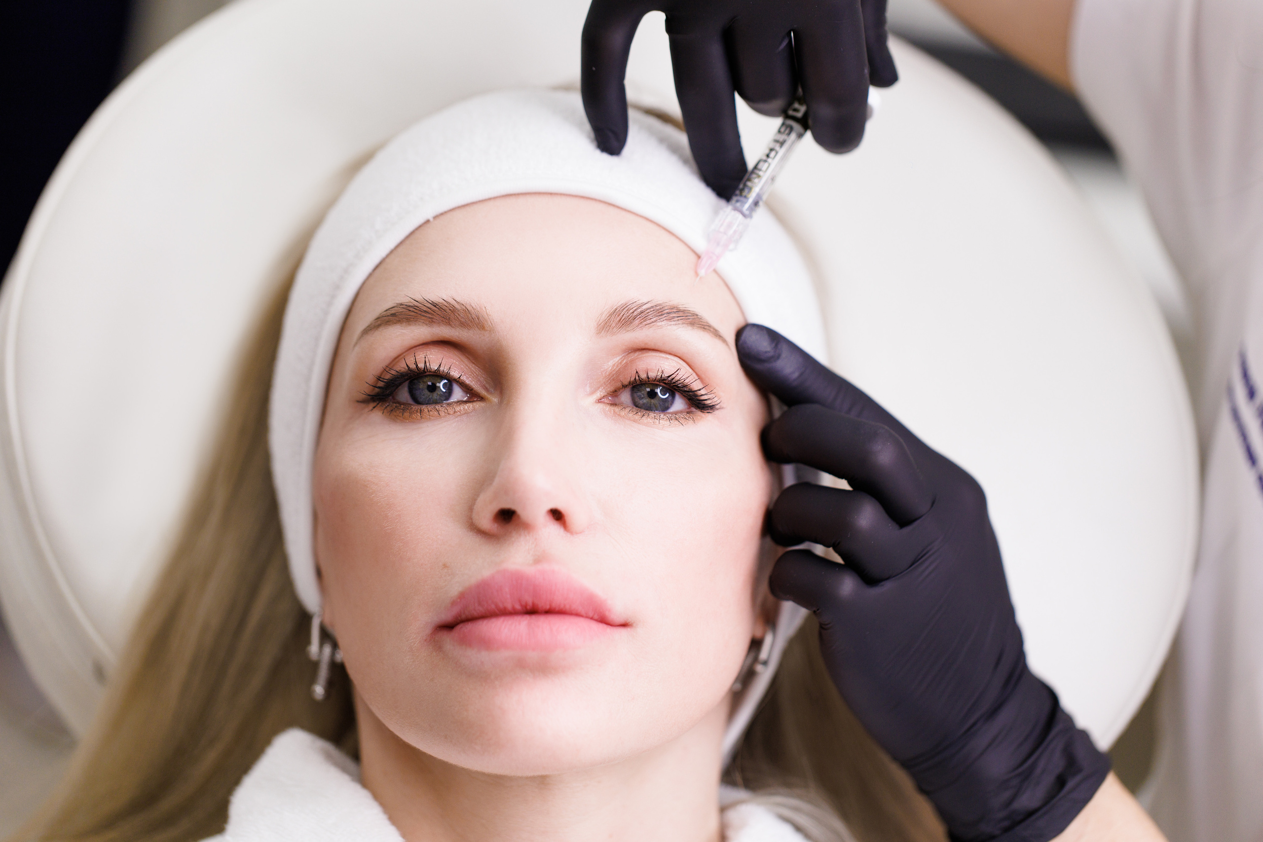 Контент в студии и клиники для косметического бренда Unite. Портретный и свадебный фотограф в Белгороде Глухова Кристина