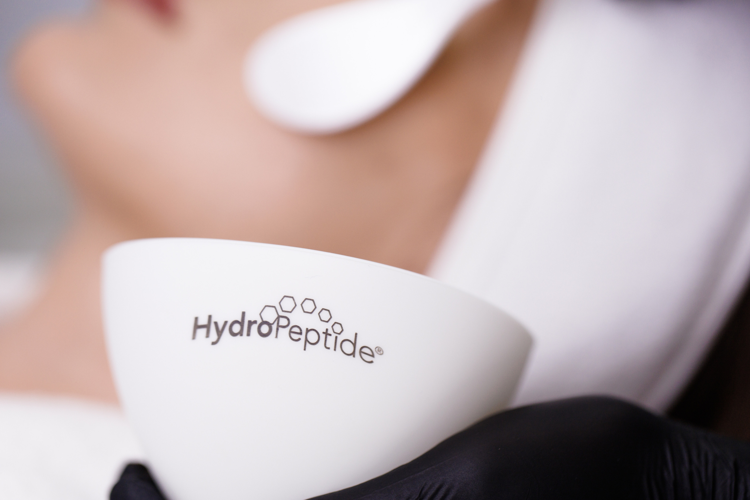 Контент в студии и клиники для косметического бренда Unite. Портретный и свадебный фотограф в Белгороде Глухова Кристина