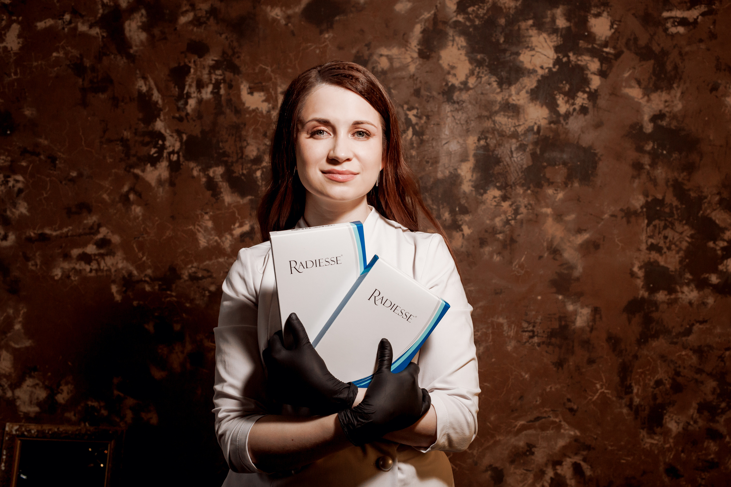 Контент съёмка в тёмном ключе для клиники Unite. Портретный и свадебный фотограф в Белгороде Глухова Кристина