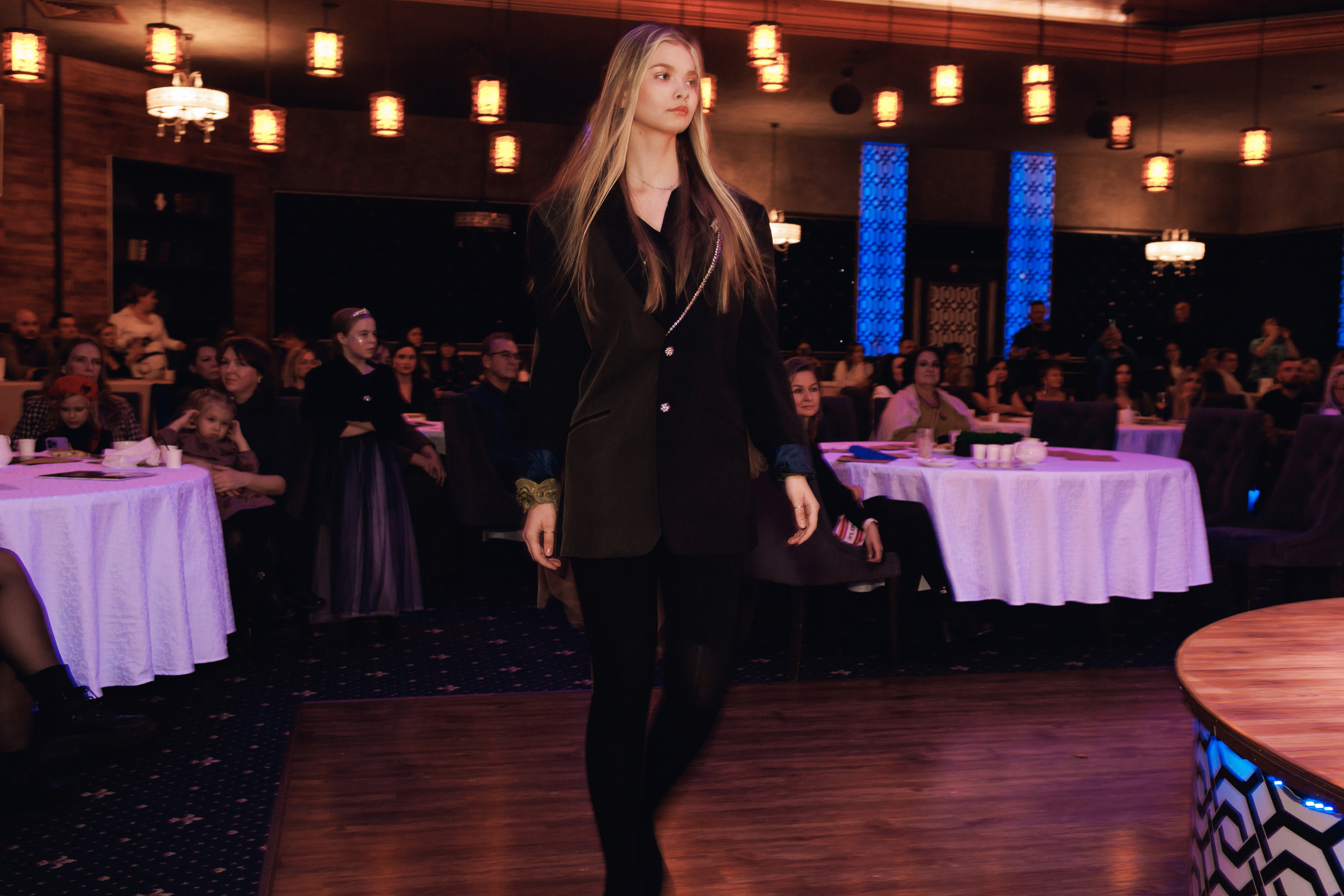 TINA FASHION SHOW декабрь. Портретный и свадебный фотограф в Белгороде Глухова Кристина