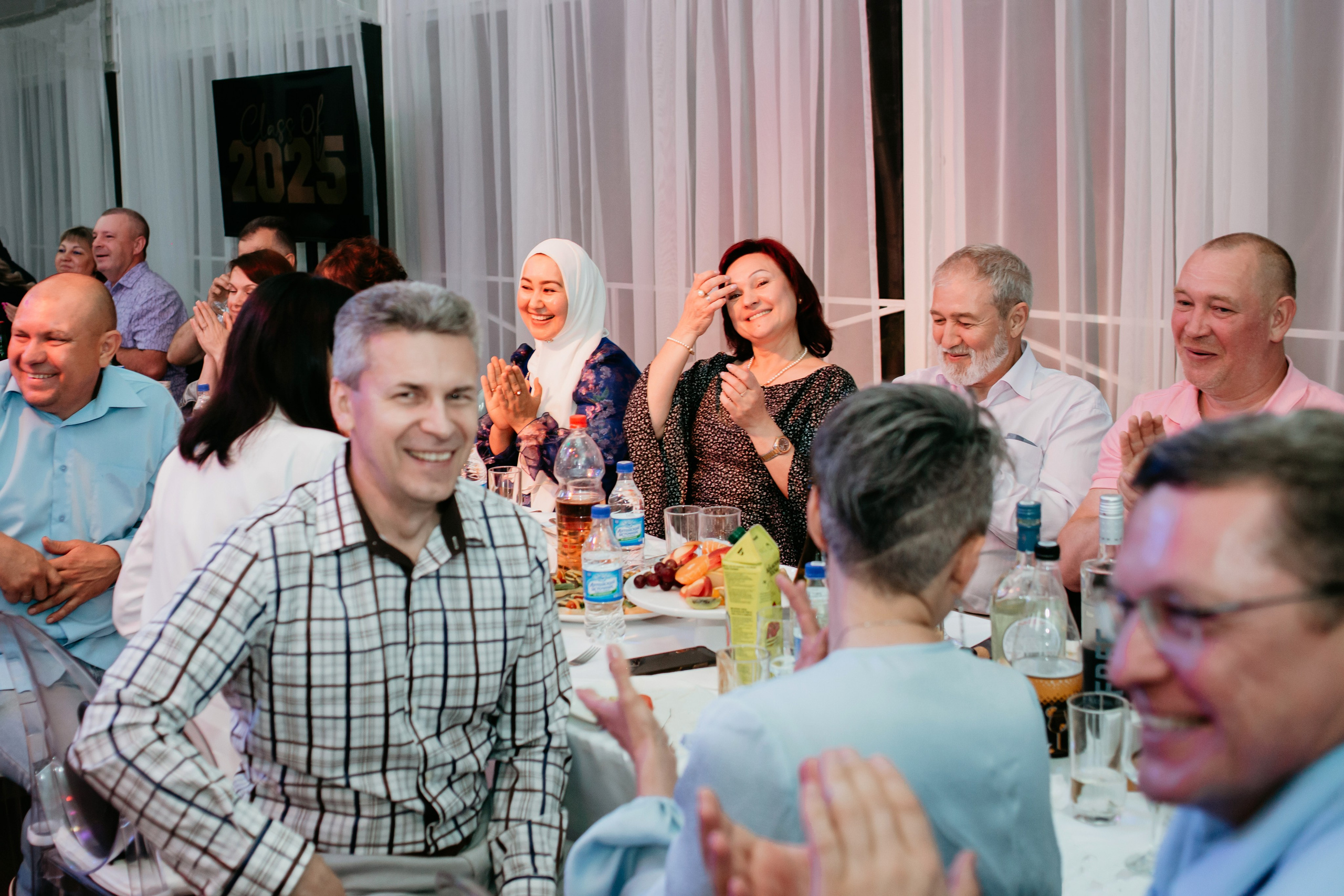 Выпускной 2025 (41 школа) 11 класс. Фотограф в Челябинске Ополихина Анна