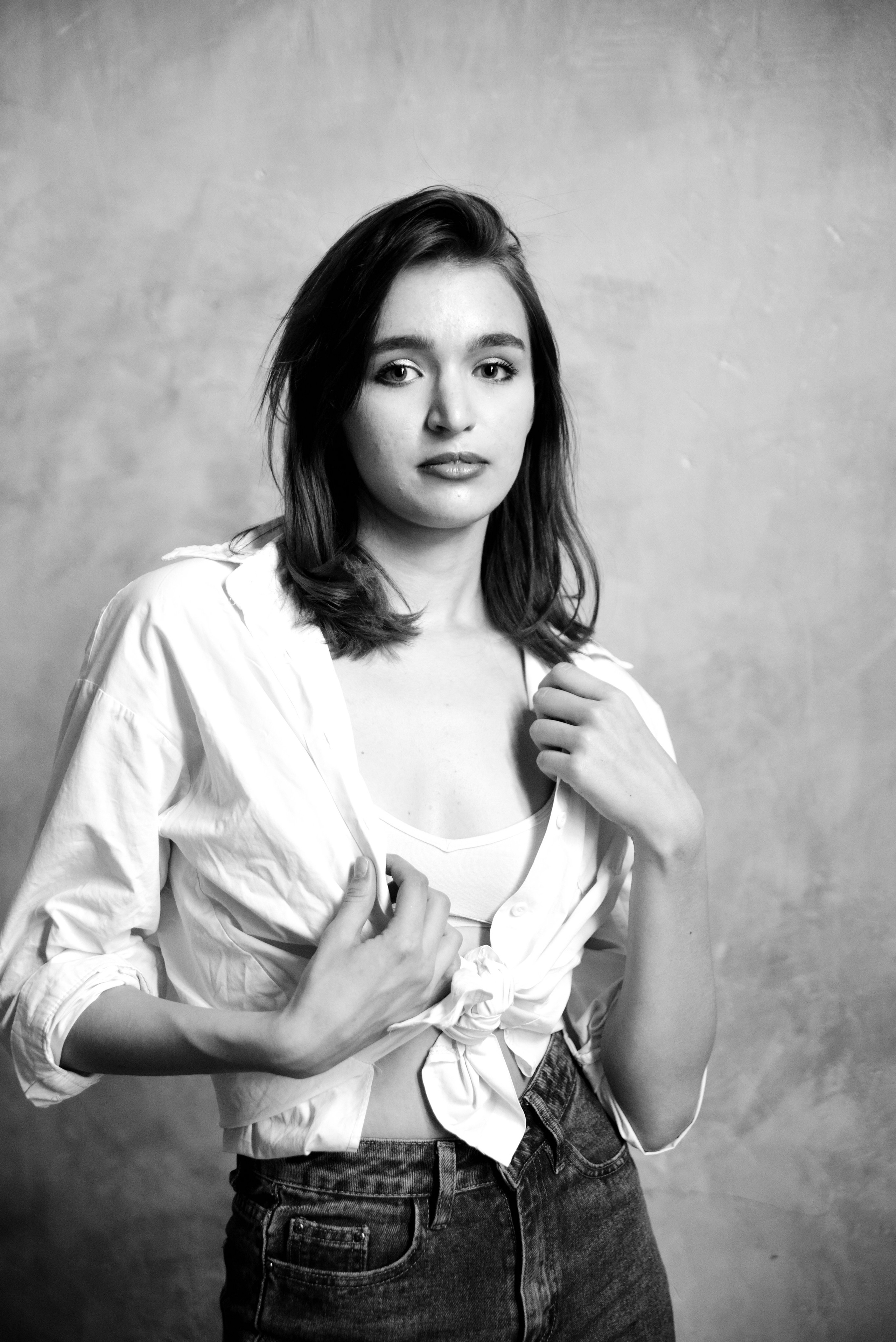 Соня Степаненко. Классический портрет от окна и циклорама