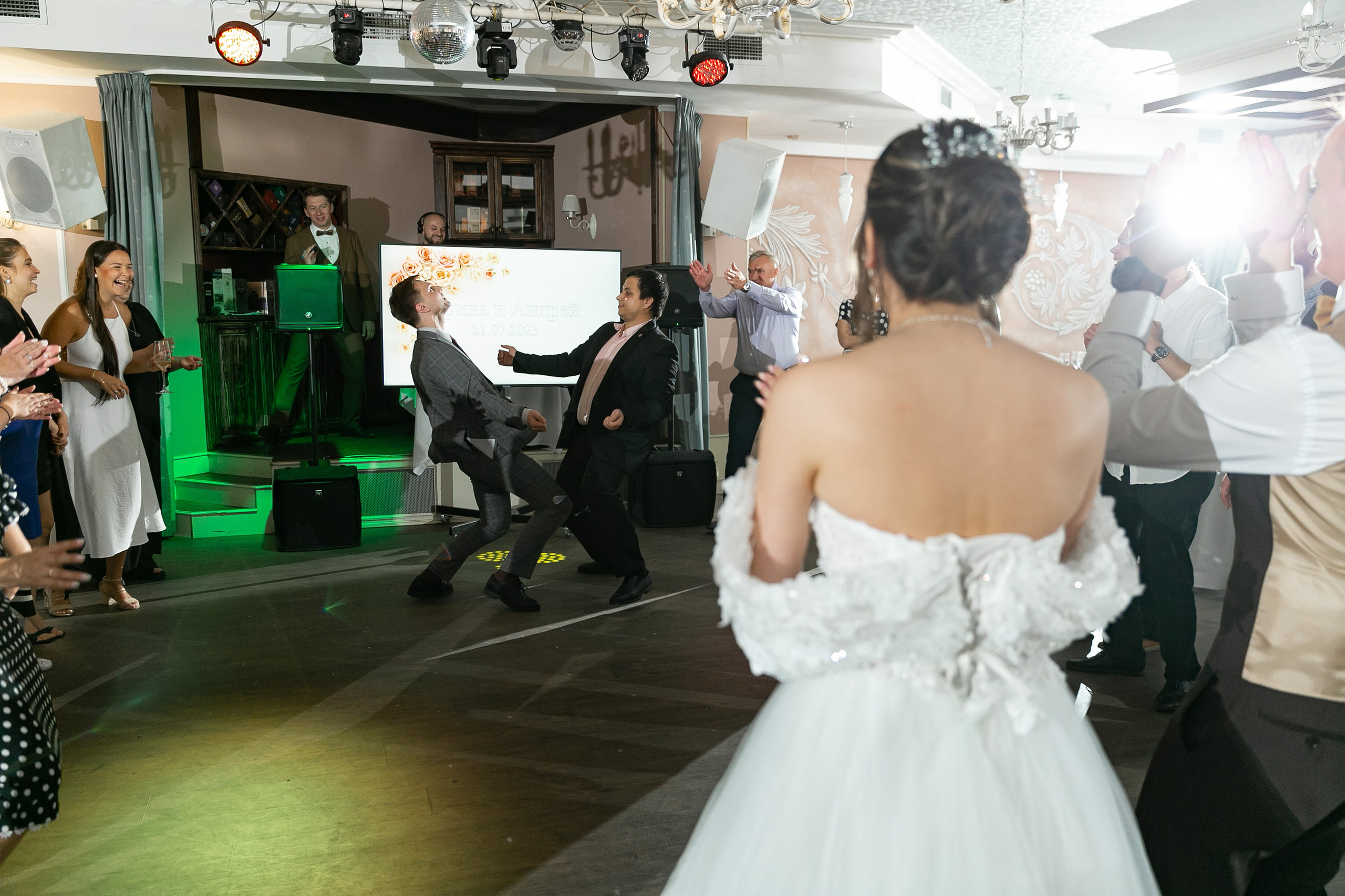 Свадебная фотосессия Ирины и Андрея. Свадебный и портретный фотограф в Санкт-Петербурге Надежда Чечулина