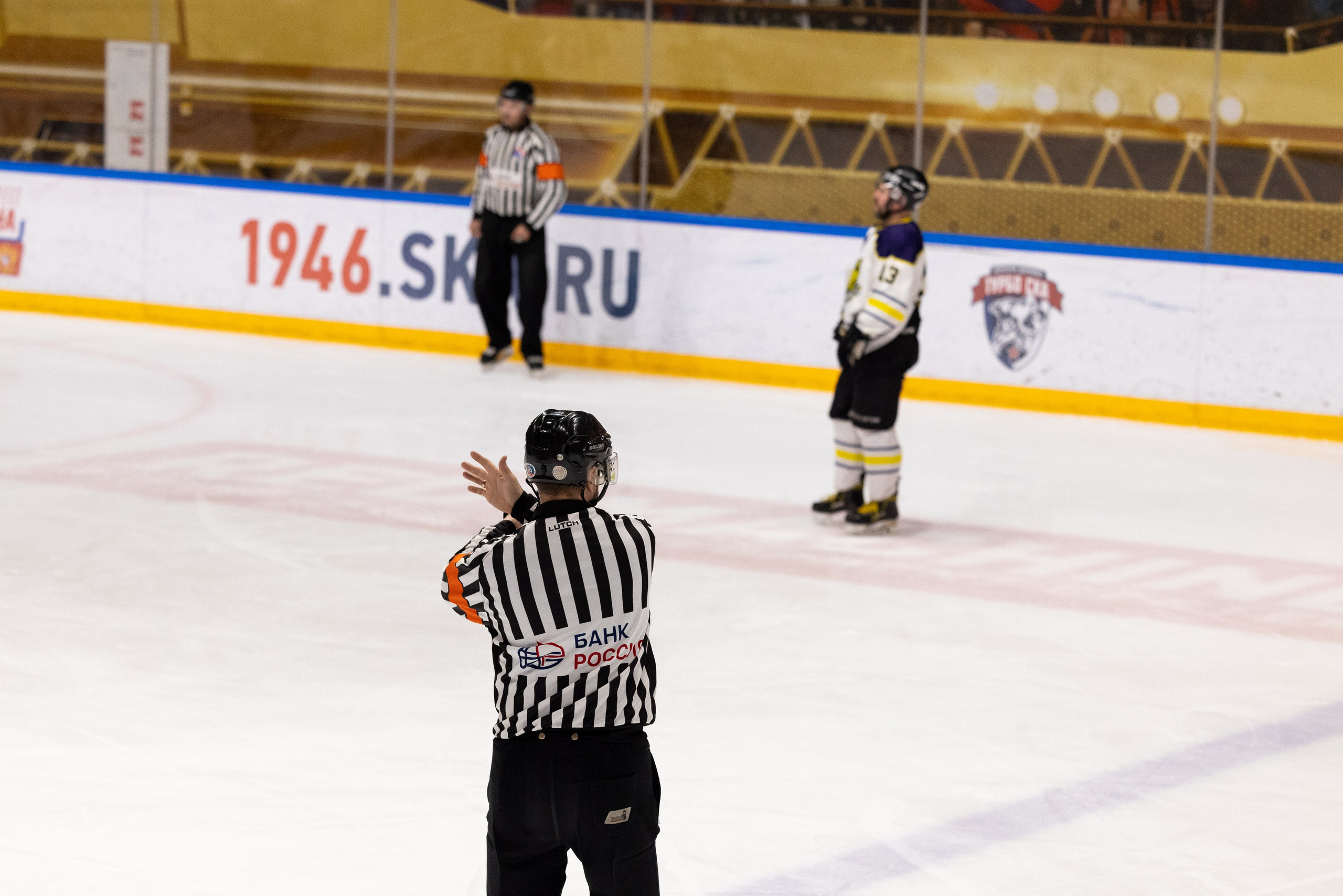 Бульдозер vs. LR-строй. Фотограф Александр Заломаев
