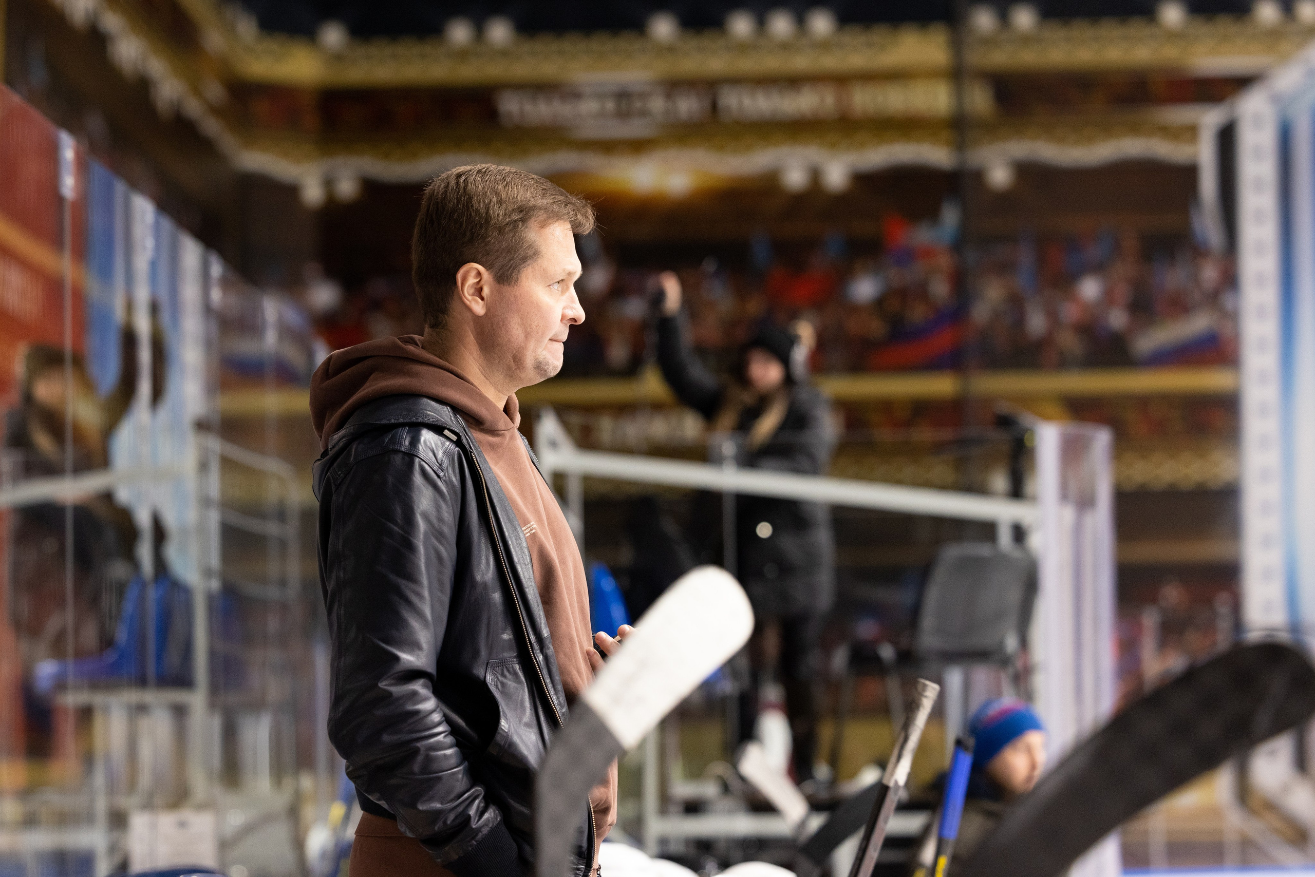 Бульдозер vs. LR-строй. Фотограф Александр Заломаев