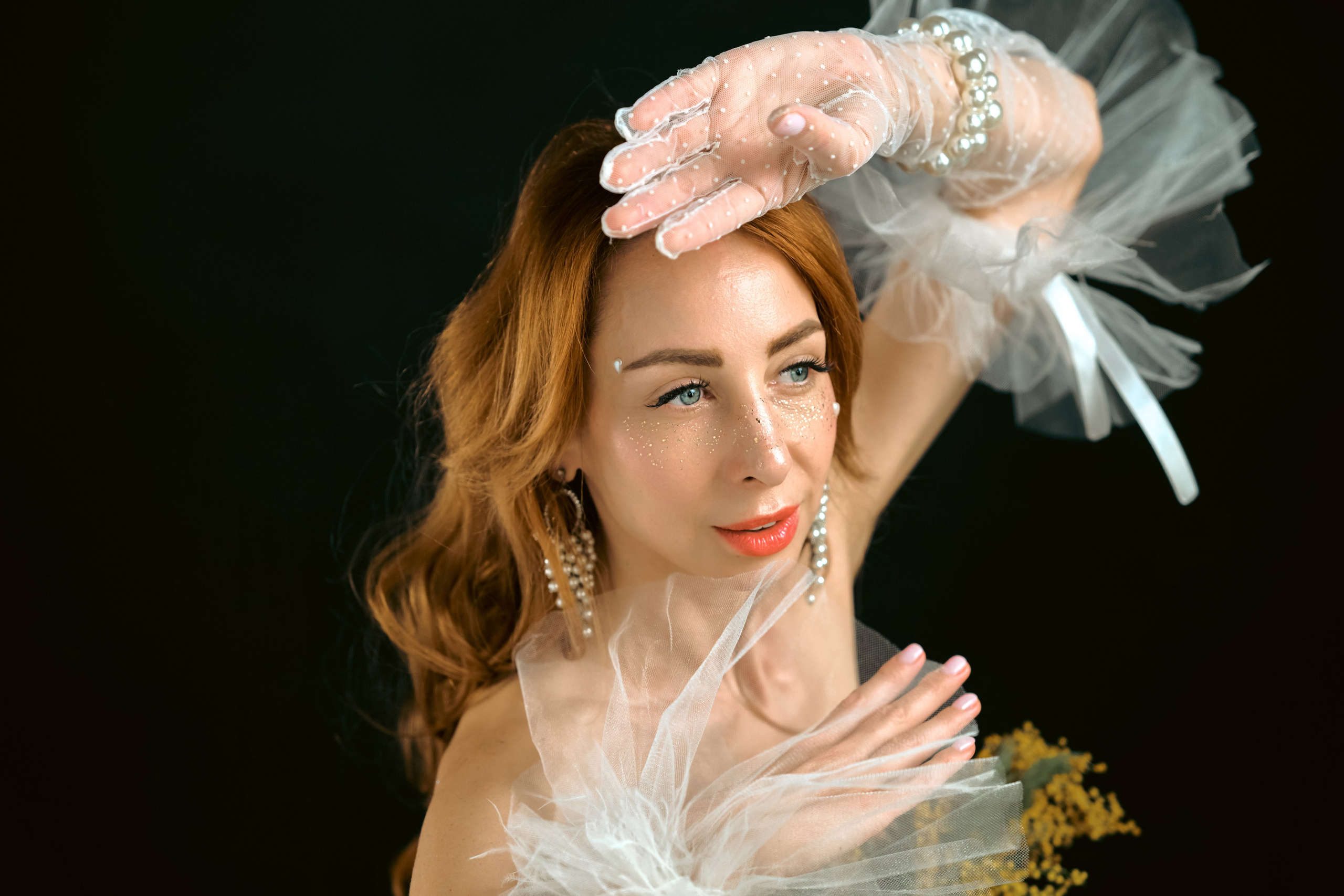 Весенняя фотосессия в студии. Портретный фотограф в Краснодаре Евгений Карпов