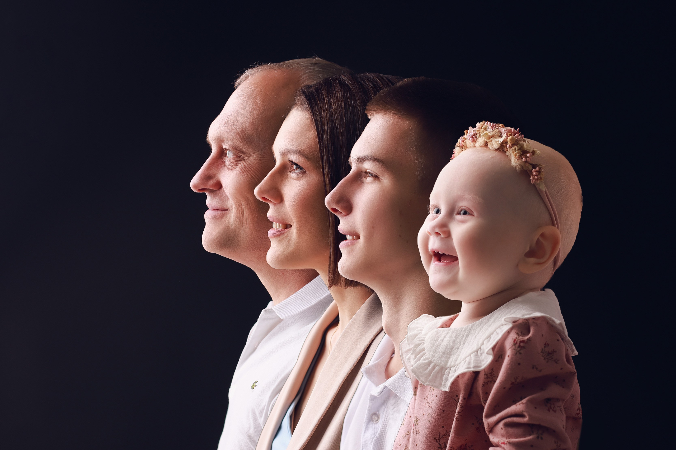 Семейный портрет «Наследие». Фотограф новорожденных в г. Россошь Виктория Нечепуренко